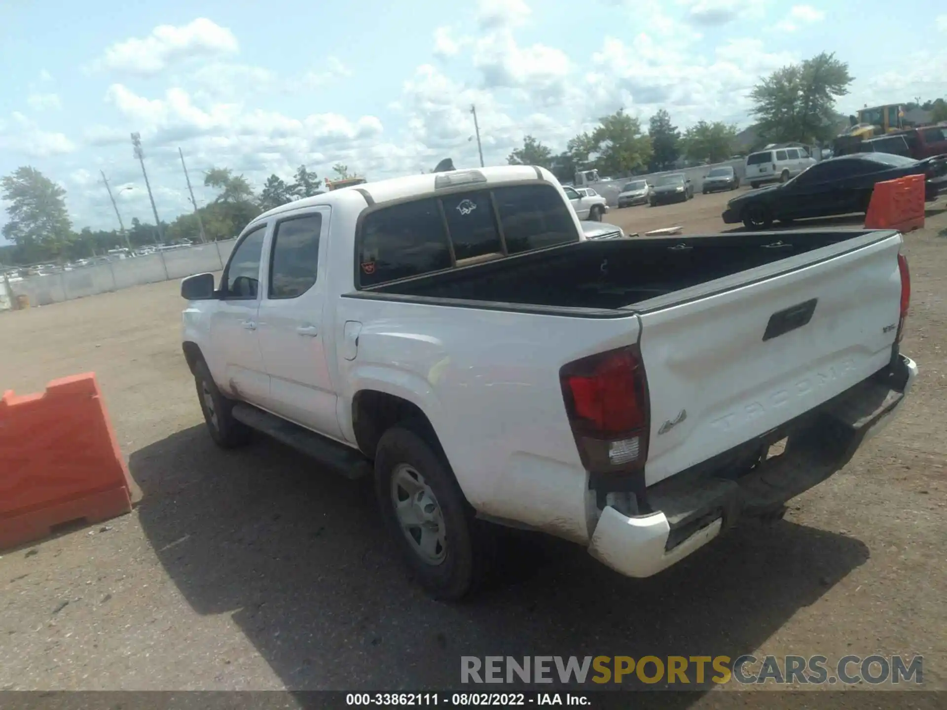 3 Photograph of a damaged car 3TMCZ5AN1MM376266 TOYOTA TACOMA 4WD 2021