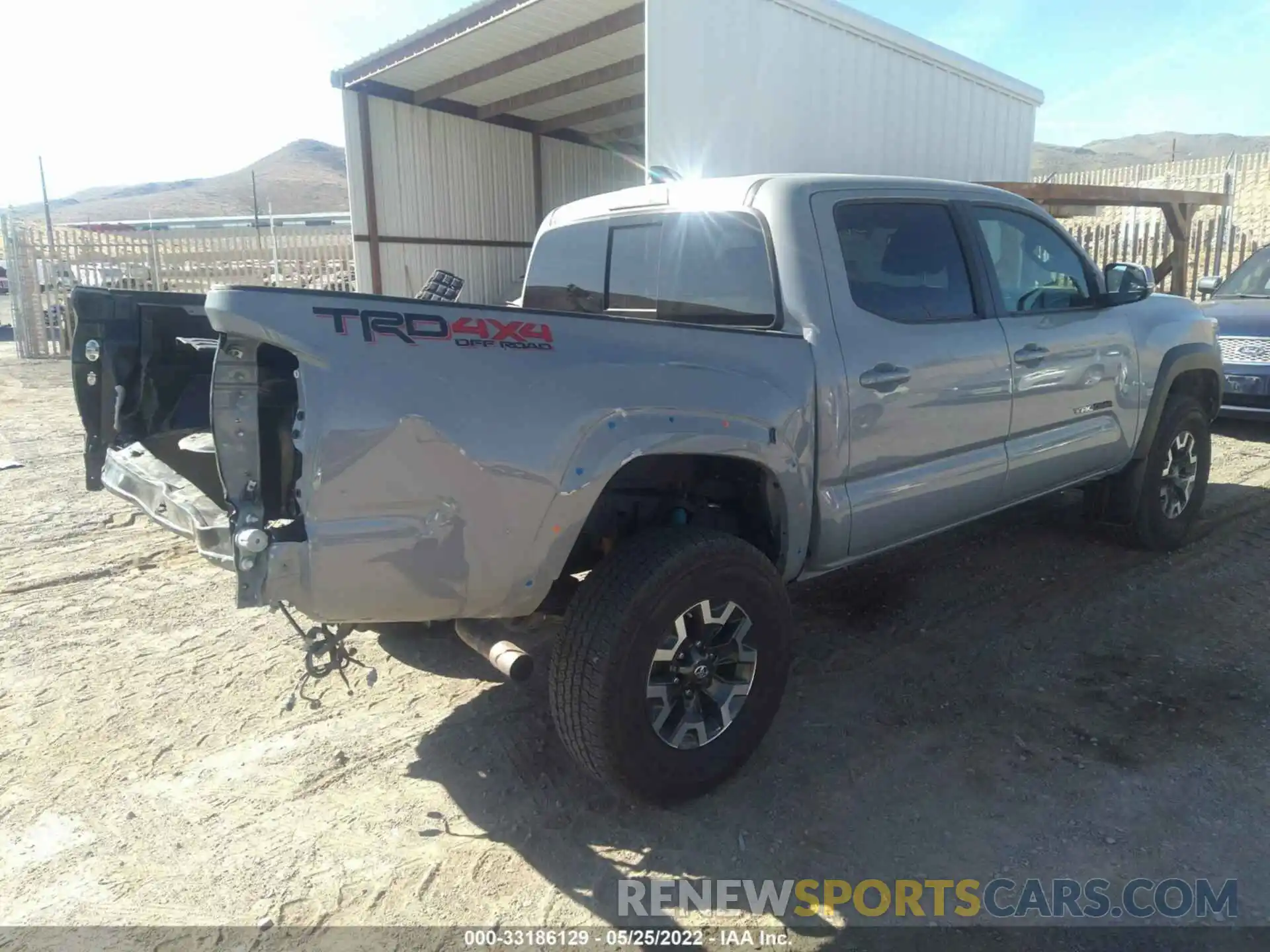 4 Photograph of a damaged car 3TMCZ5AN1MM383329 TOYOTA TACOMA 4WD 2021