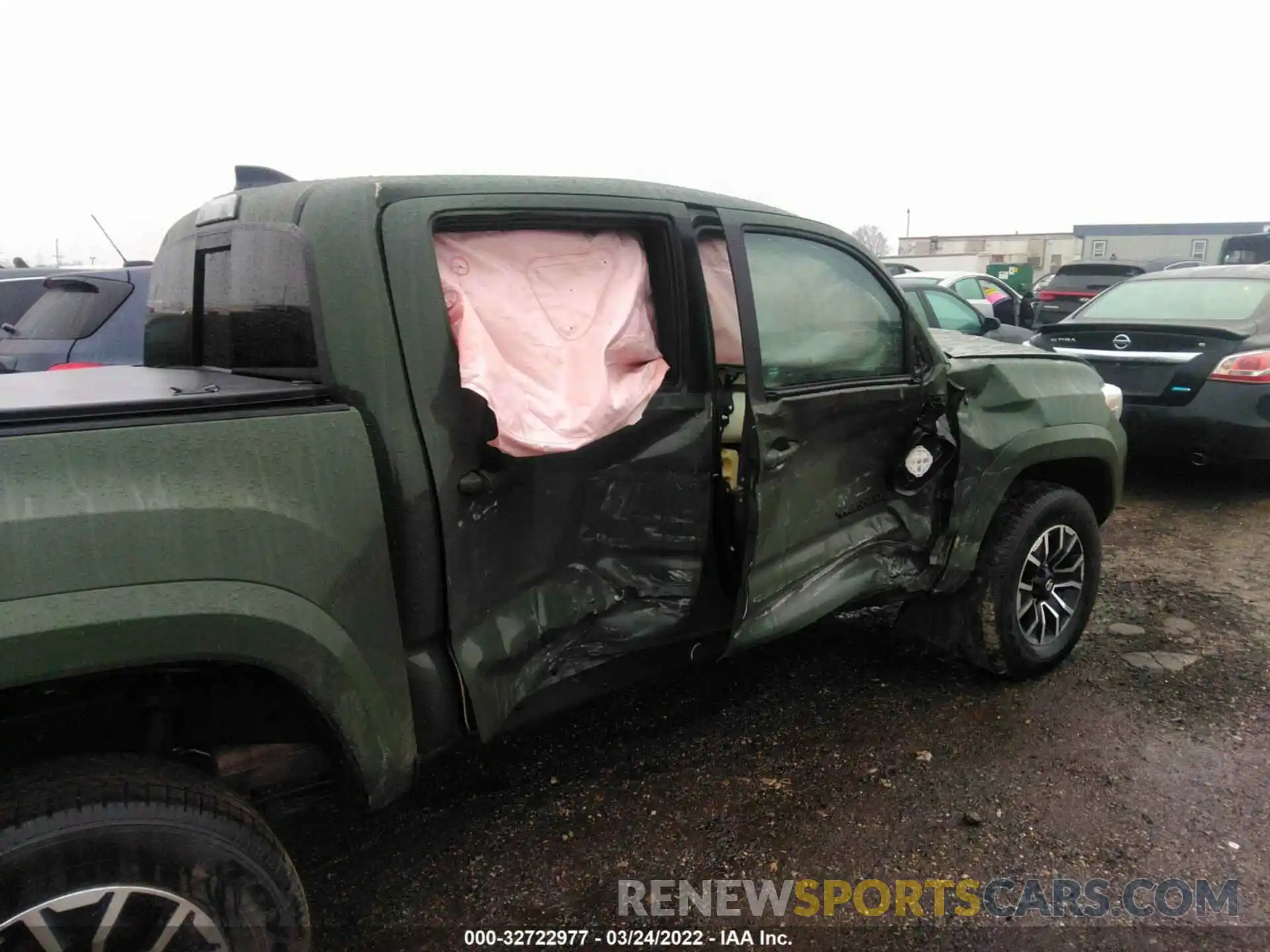 6 Photograph of a damaged car 3TMCZ5AN1MM385517 TOYOTA TACOMA 4WD 2021