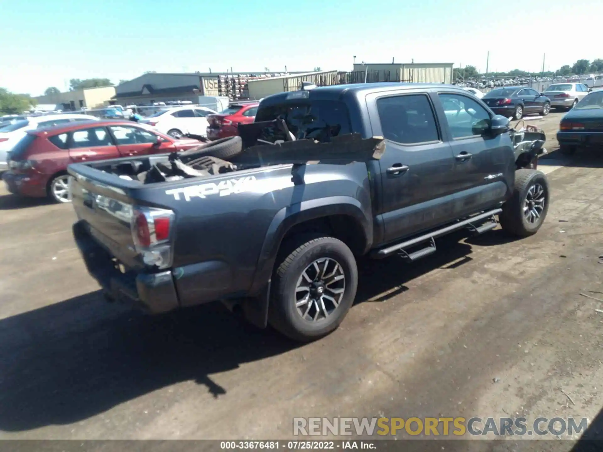 4 Photograph of a damaged car 3TMCZ5AN1MM387316 TOYOTA TACOMA 4WD 2021