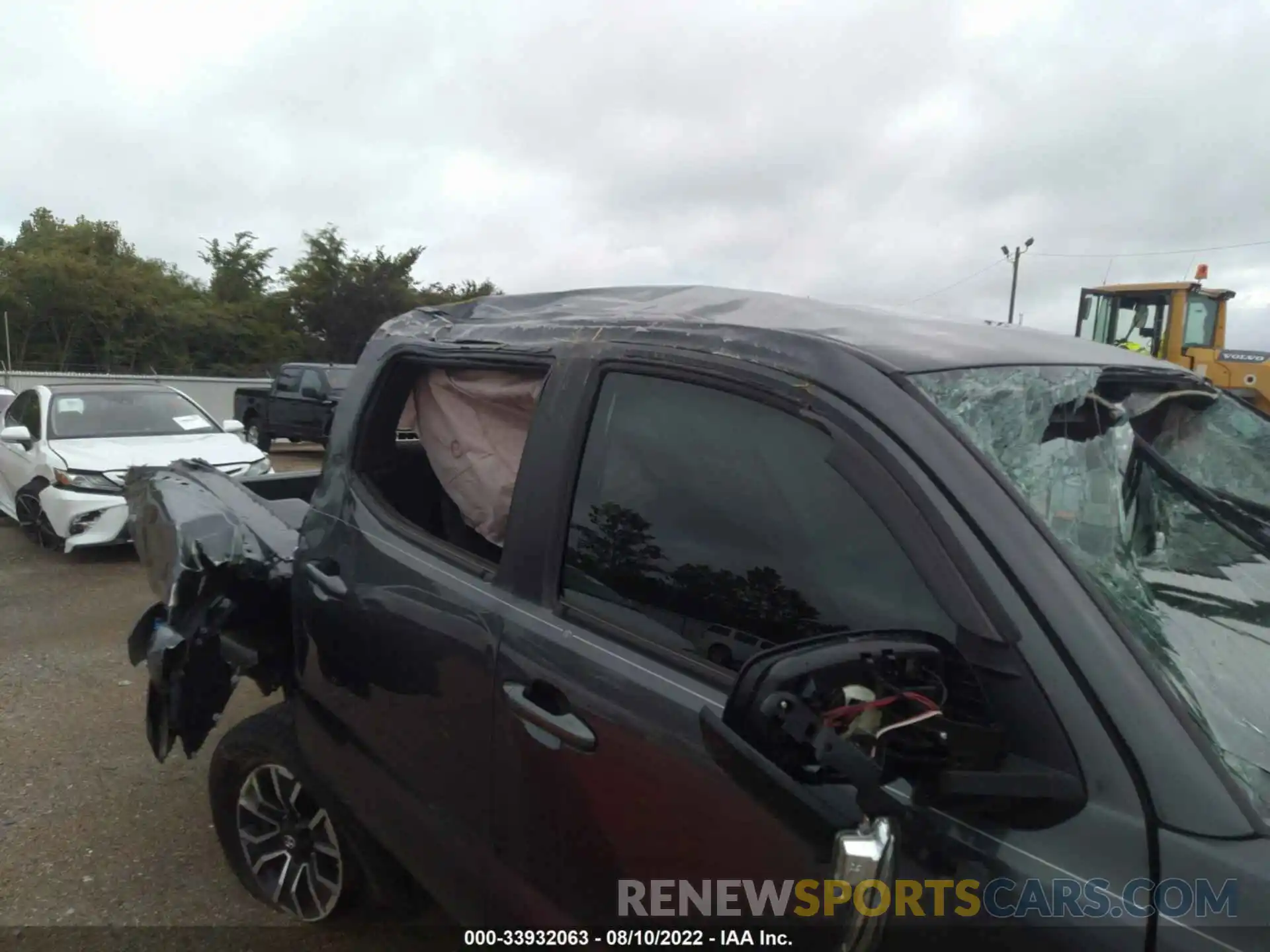 6 Photograph of a damaged car 3TMCZ5AN1MM397165 TOYOTA TACOMA 4WD 2021