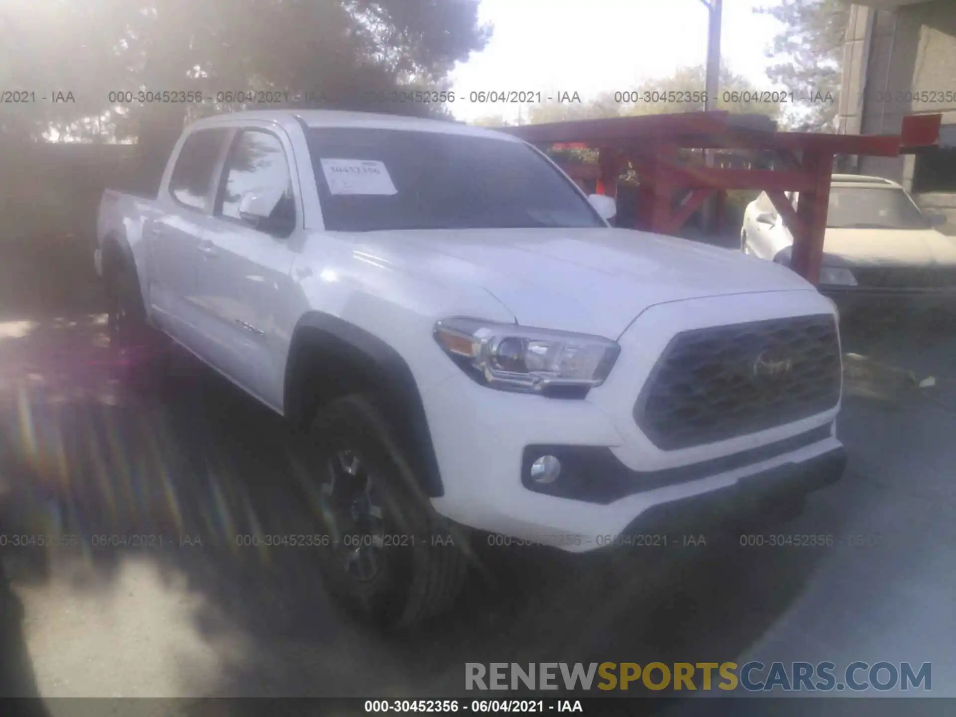 1 Photograph of a damaged car 3TMCZ5AN1MM398431 TOYOTA TACOMA 4WD 2021