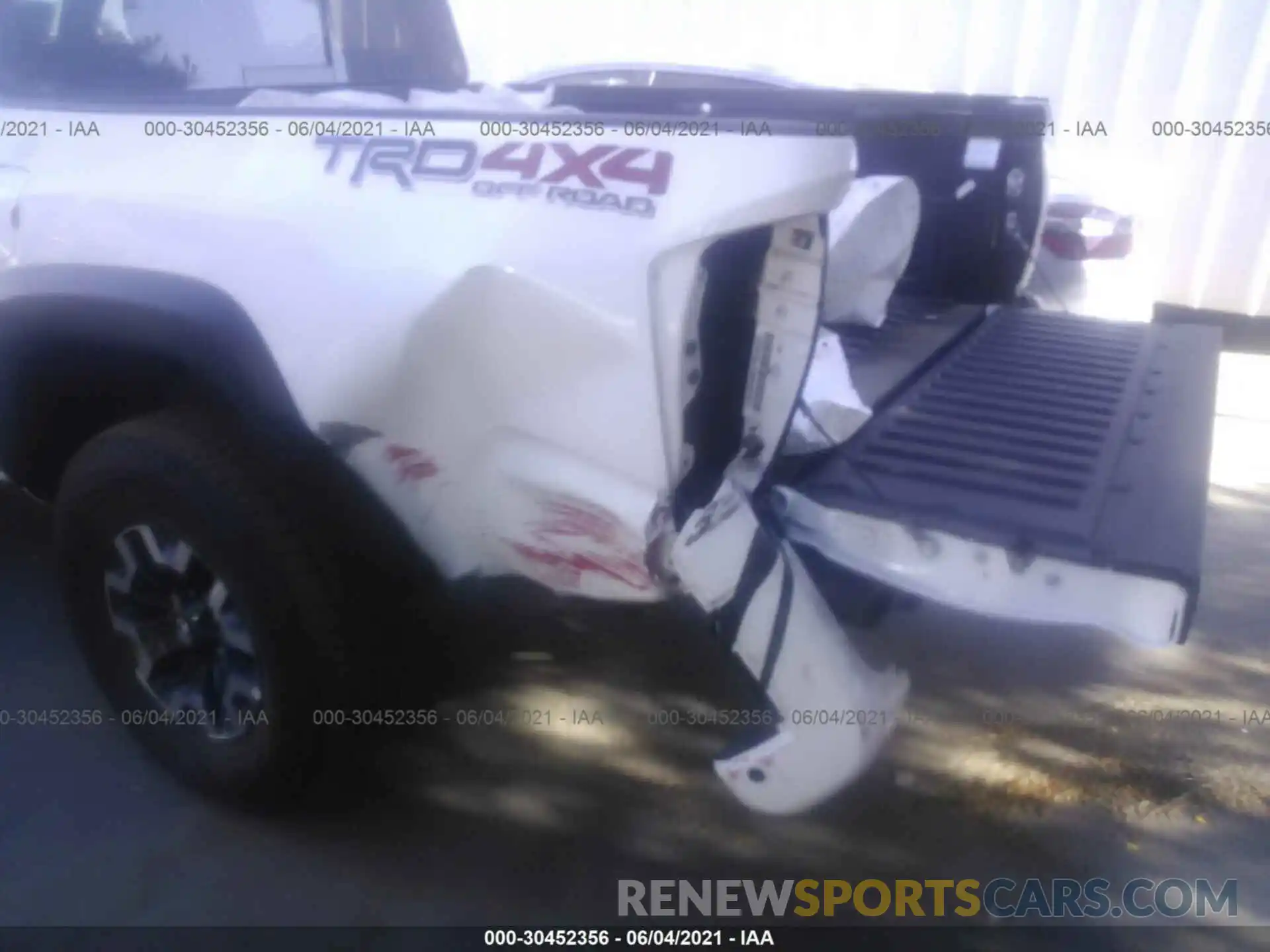 6 Photograph of a damaged car 3TMCZ5AN1MM398431 TOYOTA TACOMA 4WD 2021