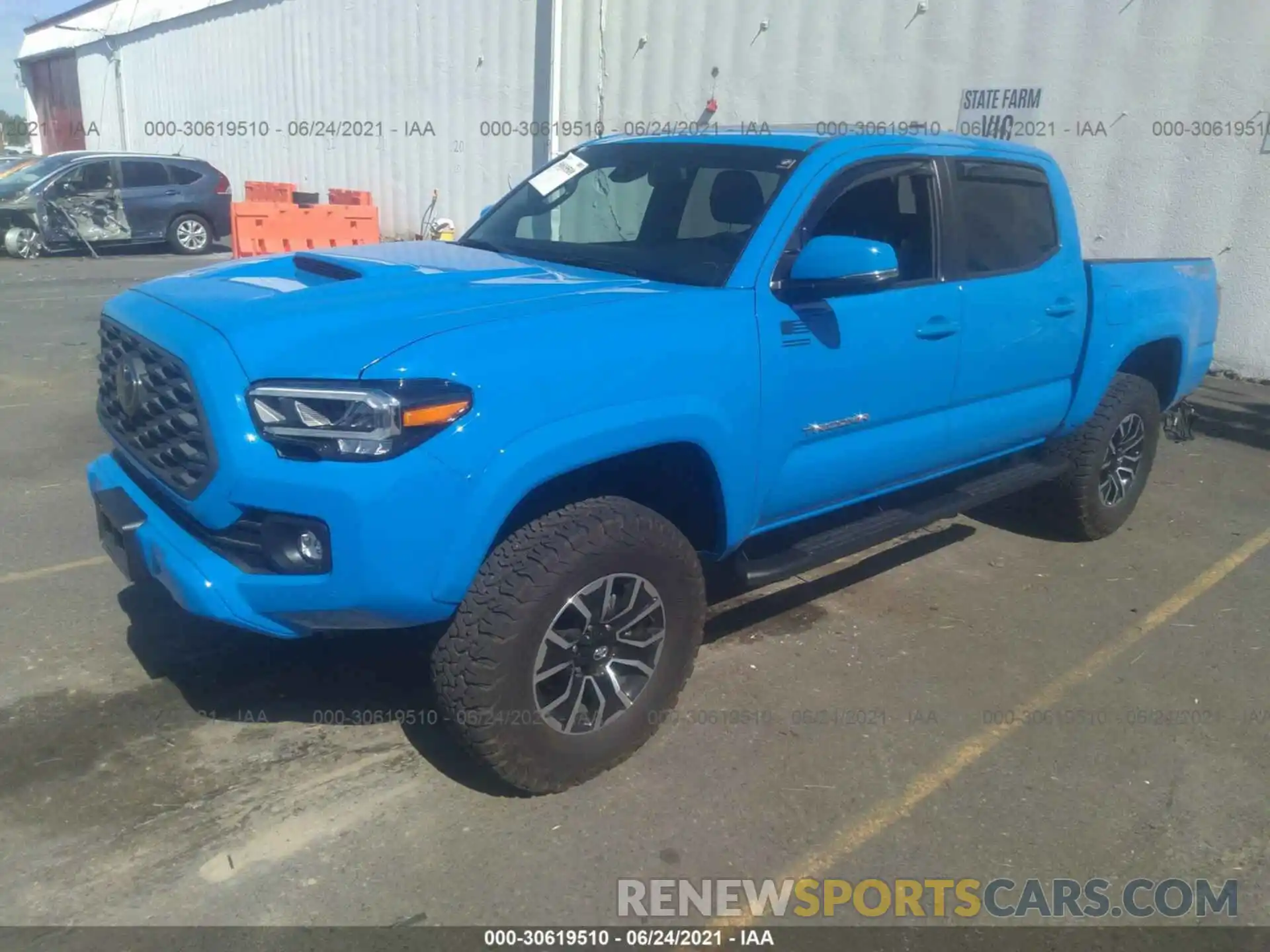 2 Photograph of a damaged car 3TMCZ5AN1MM407192 TOYOTA TACOMA 4WD 2021