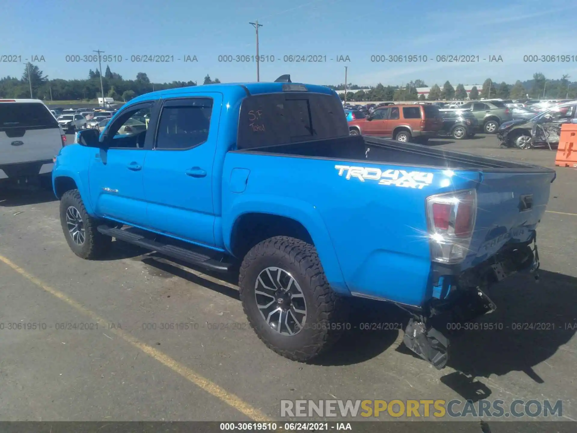 3 Photograph of a damaged car 3TMCZ5AN1MM407192 TOYOTA TACOMA 4WD 2021