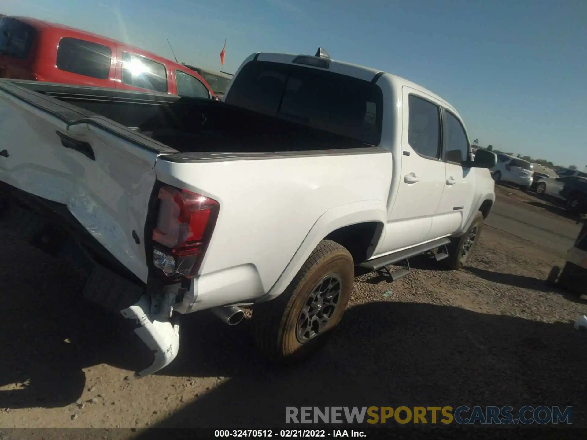 4 Фотография поврежденного автомобиля 3TMCZ5AN1MM410383 TOYOTA TACOMA 4WD 2021