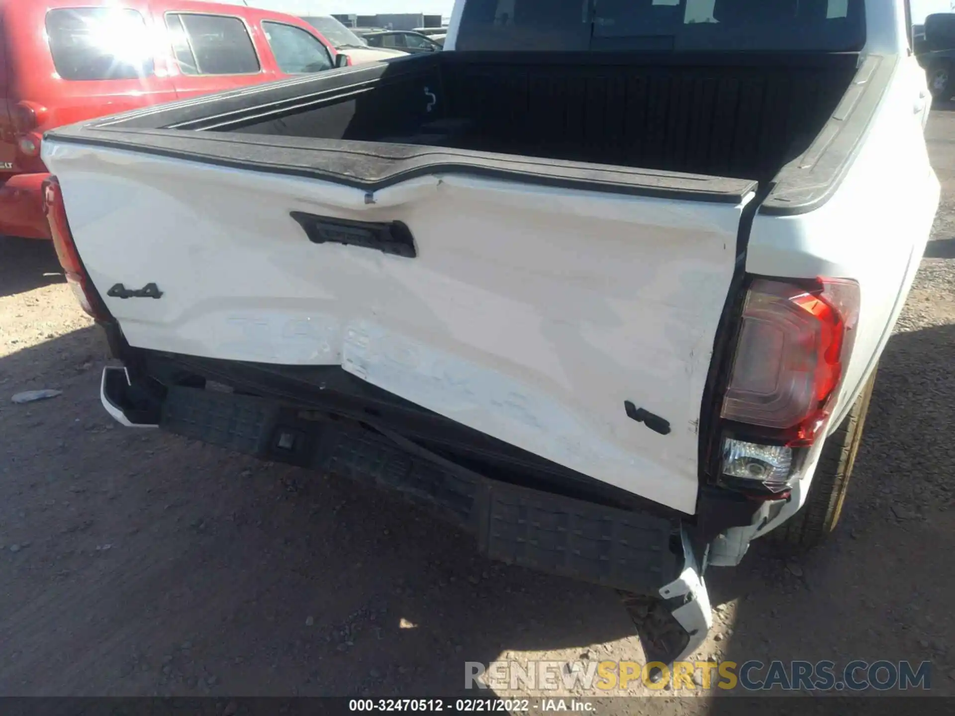 6 Photograph of a damaged car 3TMCZ5AN1MM410383 TOYOTA TACOMA 4WD 2021