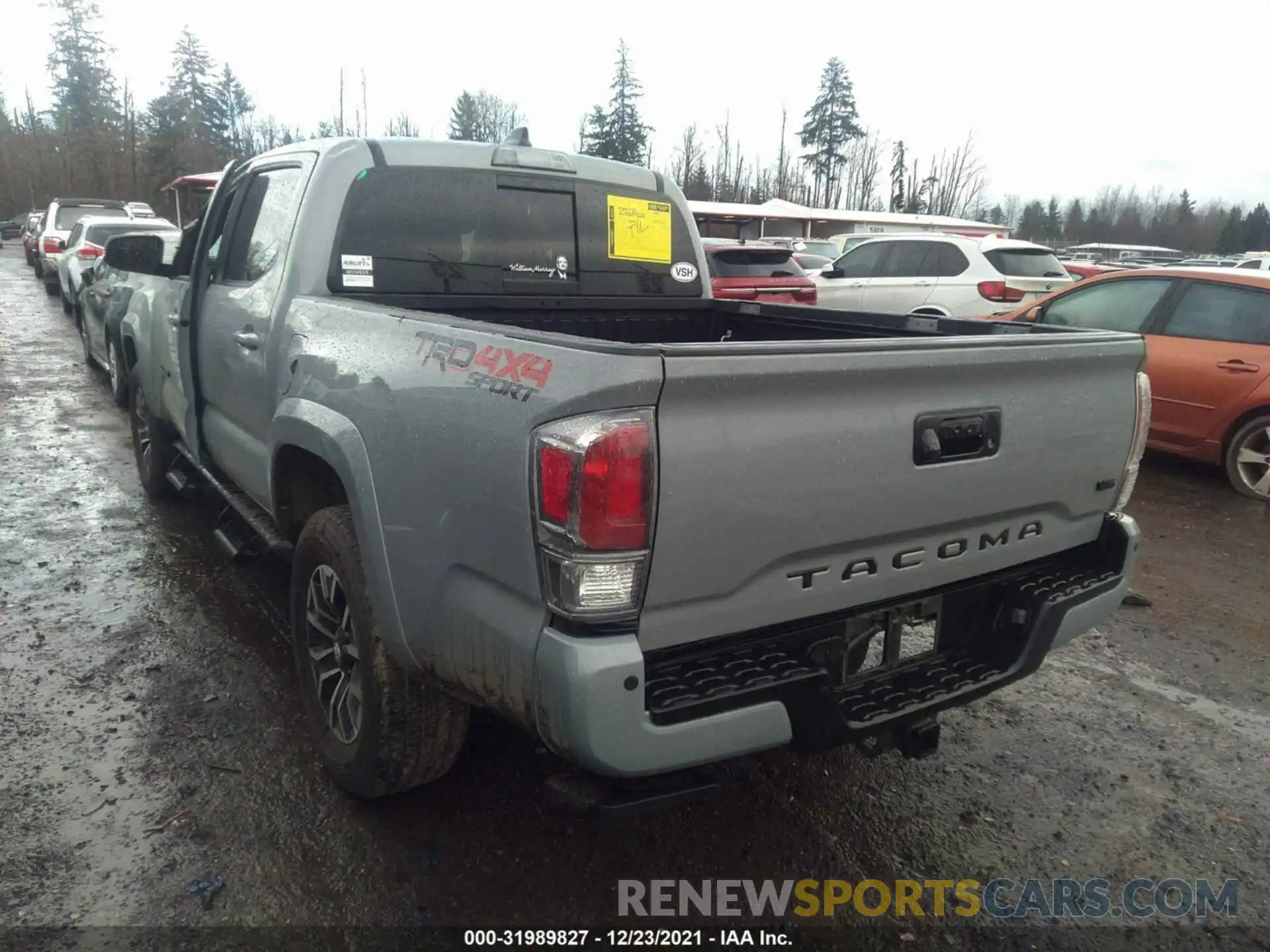 3 Photograph of a damaged car 3TMCZ5AN1MM429550 TOYOTA TACOMA 4WD 2021