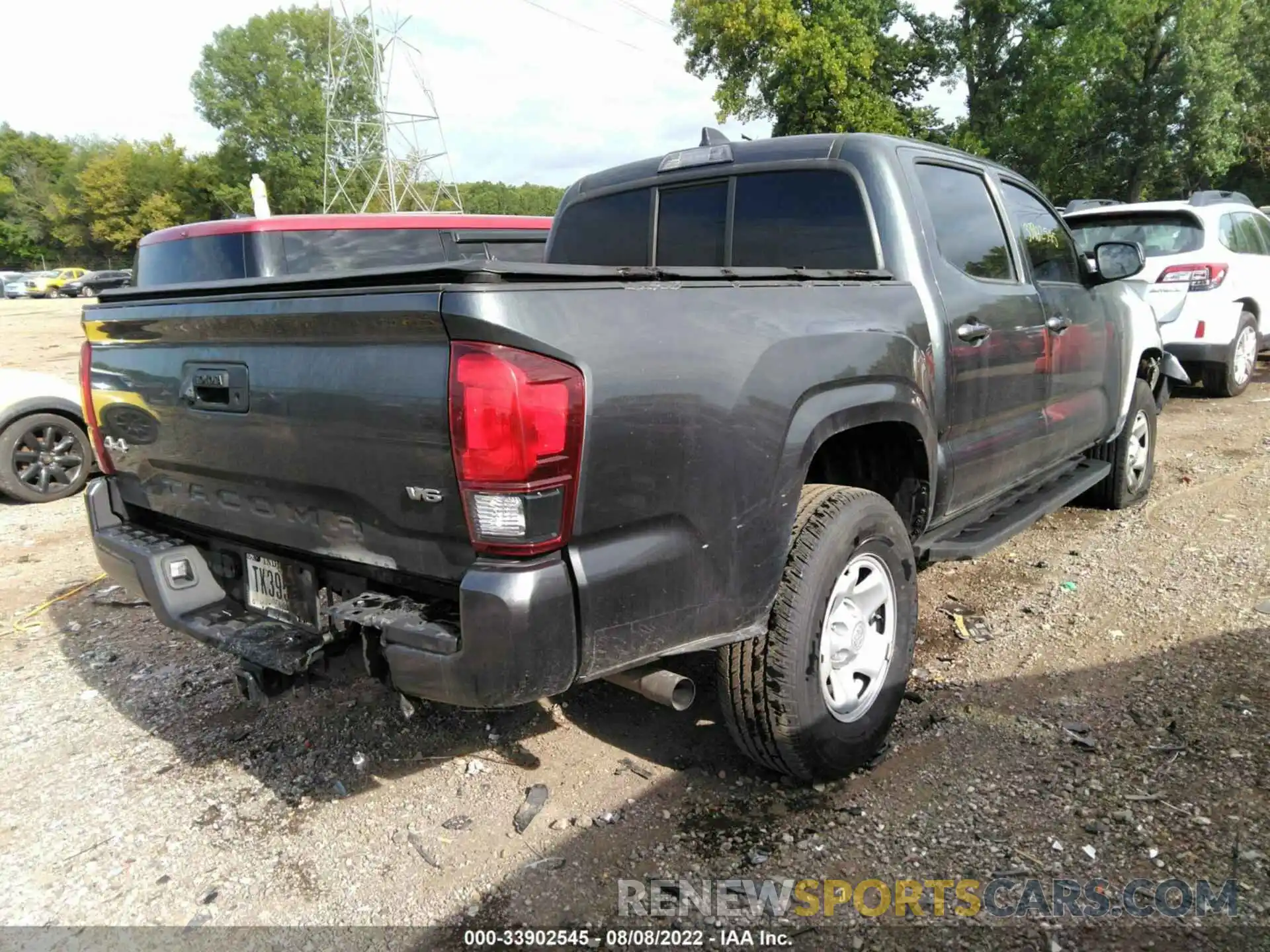 4 Photograph of a damaged car 3TMCZ5AN1MM430035 TOYOTA TACOMA 4WD 2021