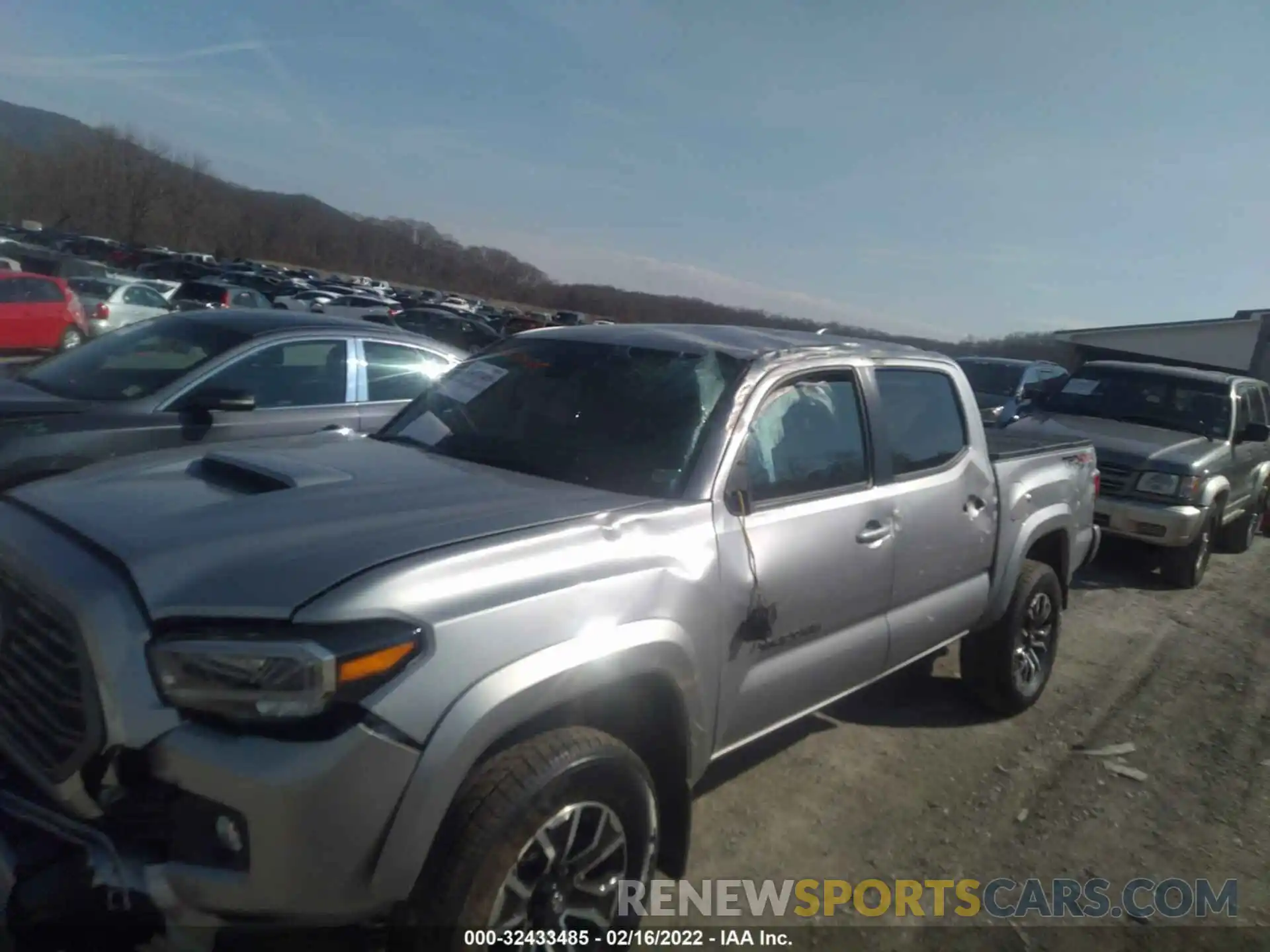 6 Photograph of a damaged car 3TMCZ5AN1MM432559 TOYOTA TACOMA 4WD 2021