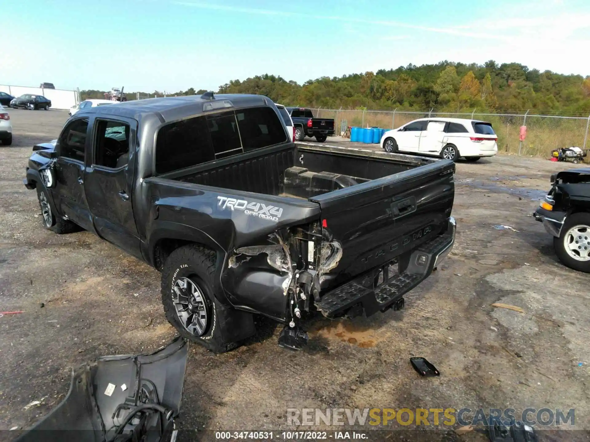 3 Photograph of a damaged car 3TMCZ5AN1MM443626 TOYOTA TACOMA 4WD 2021