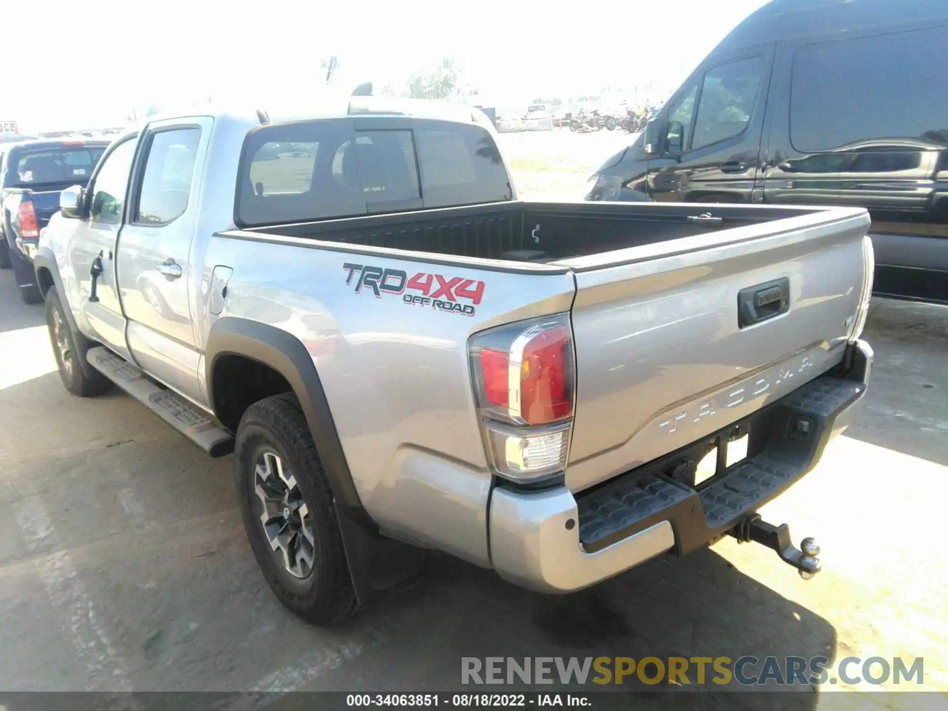 3 Photograph of a damaged car 3TMCZ5AN2MM400641 TOYOTA TACOMA 4WD 2021