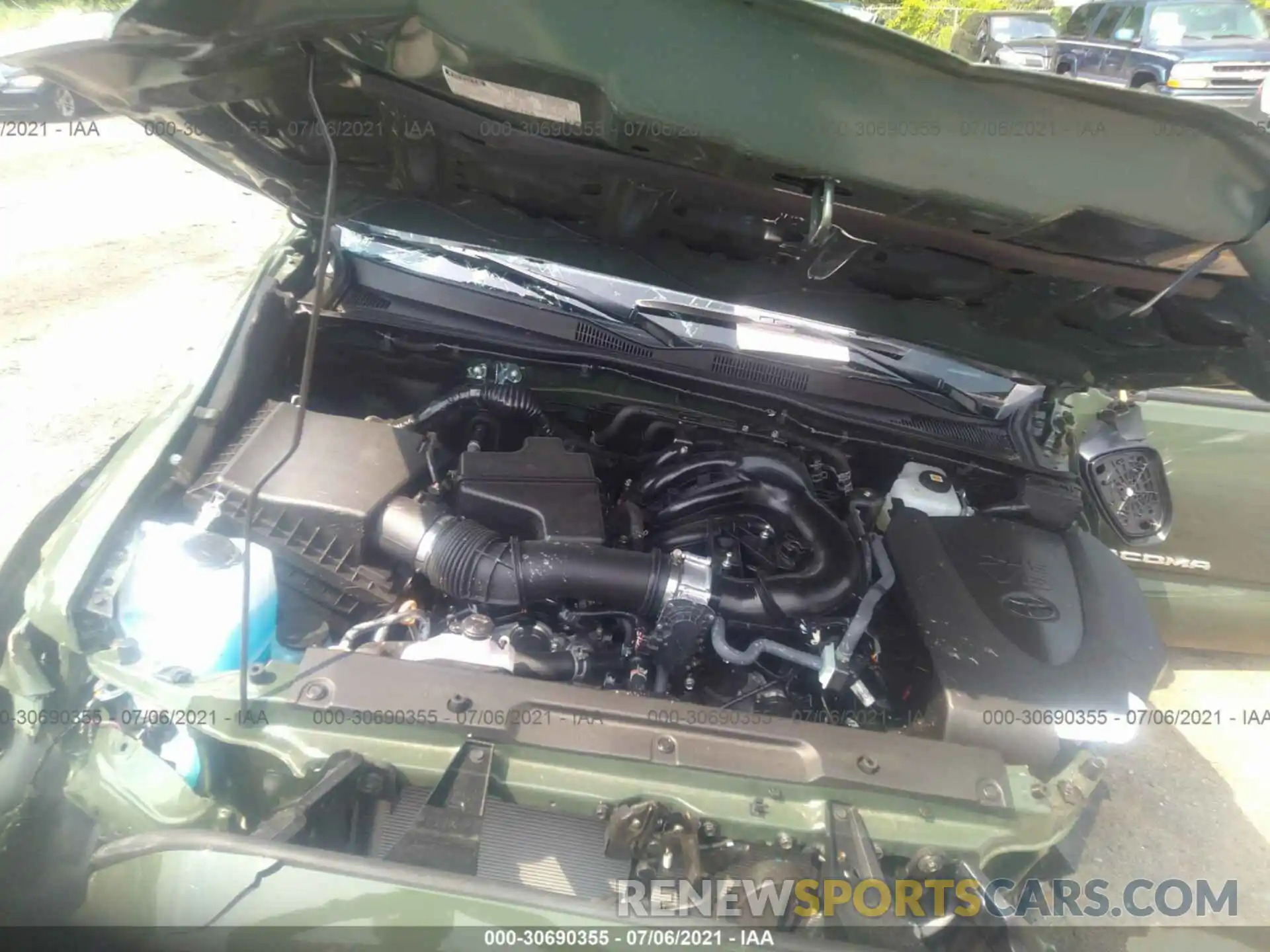 10 Photograph of a damaged car 3TMCZ5AN2MM418704 TOYOTA TACOMA 4WD 2021