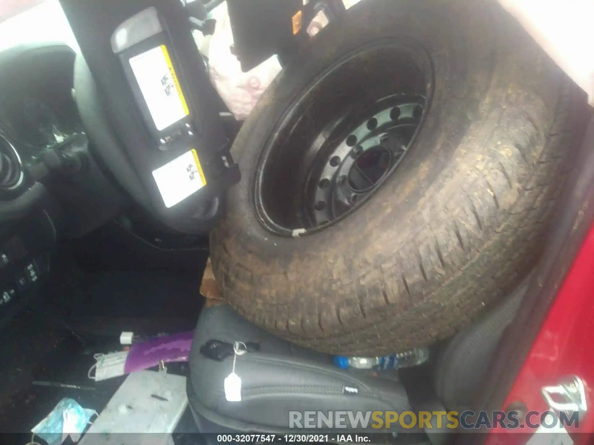 5 Photograph of a damaged car 3TMCZ5AN2MM437155 TOYOTA TACOMA 4WD 2021