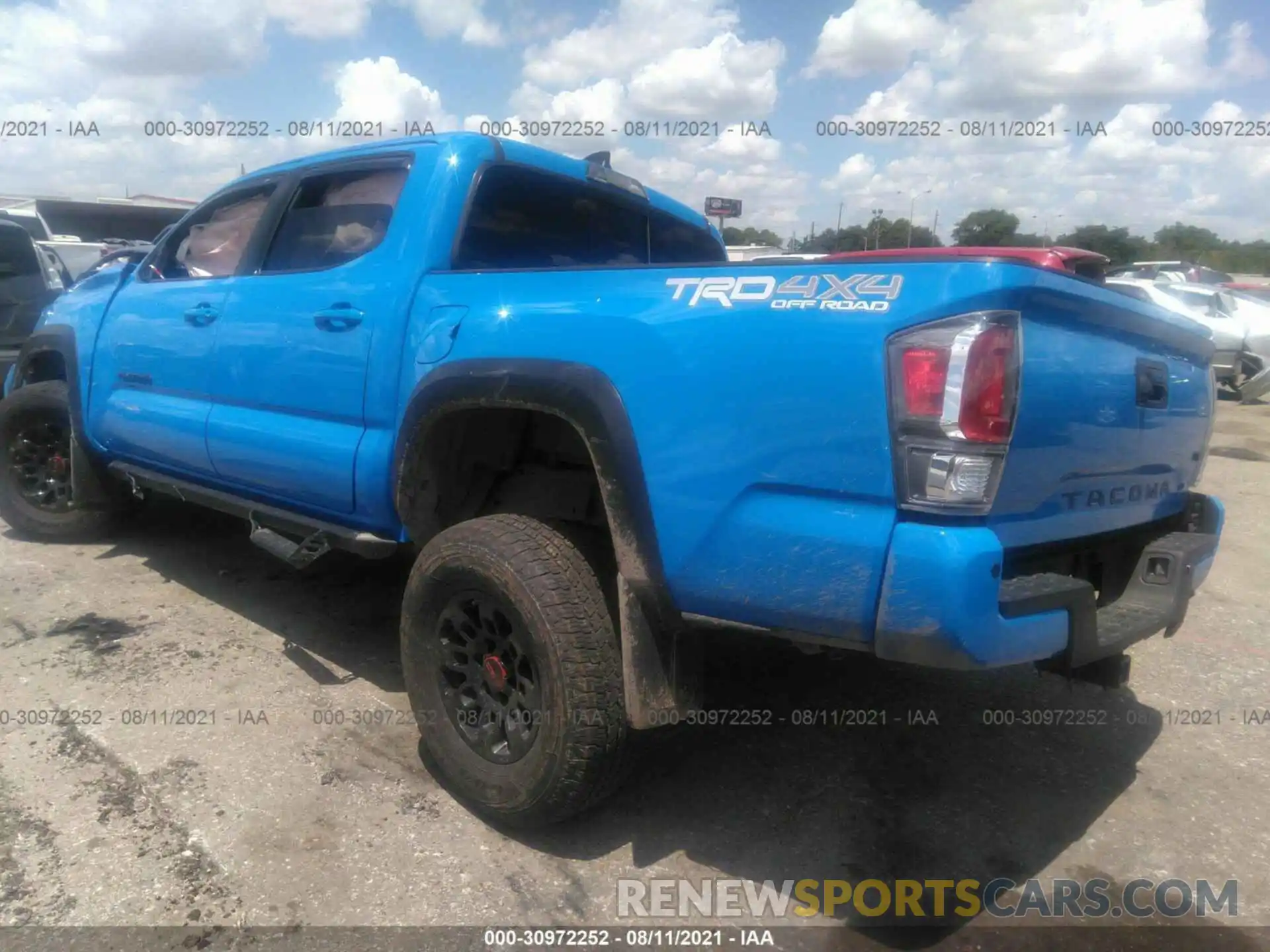 3 Photograph of a damaged car 3TMCZ5AN3MM376978 TOYOTA TACOMA 4WD 2021