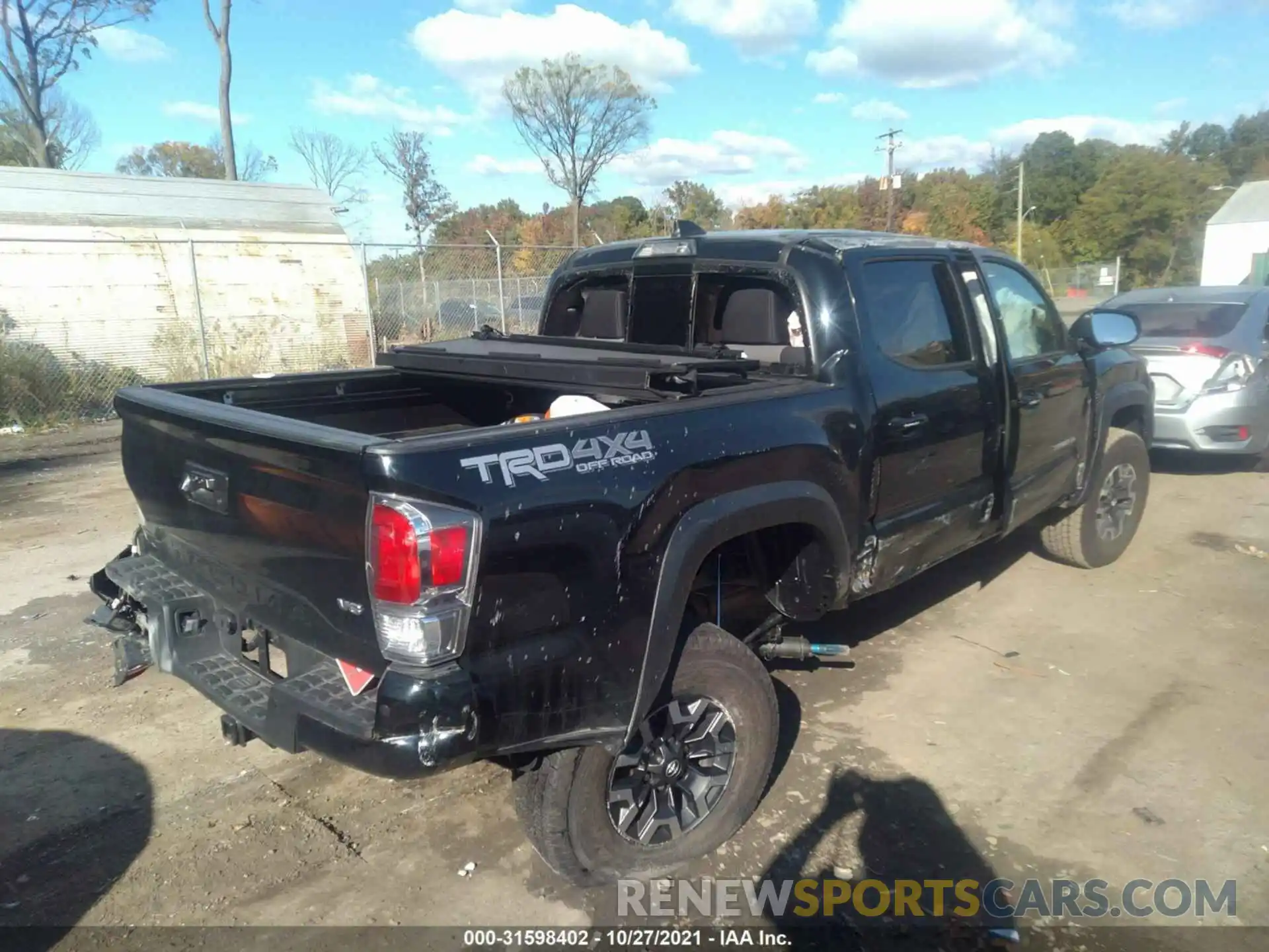 4 Фотография поврежденного автомобиля 3TMCZ5AN3MM381064 TOYOTA TACOMA 4WD 2021