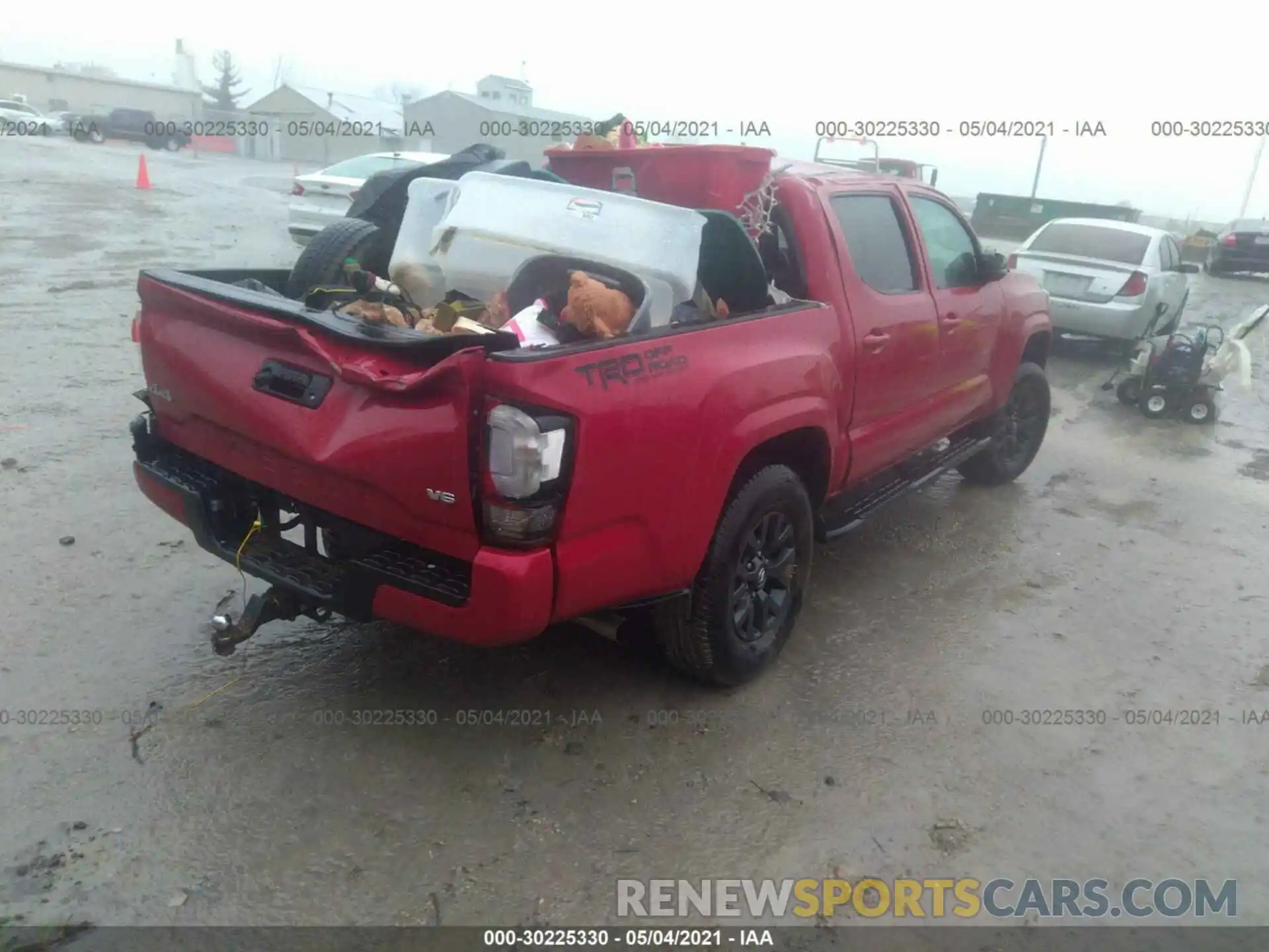 4 Photograph of a damaged car 3TMCZ5AN3MM396695 TOYOTA TACOMA 4WD 2021