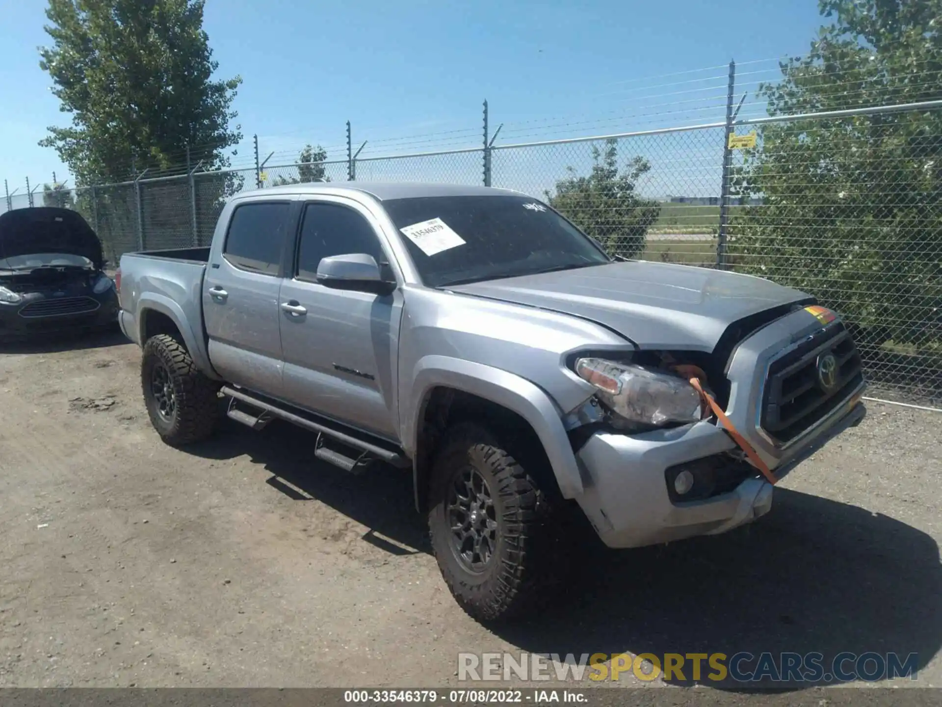 1 Photograph of a damaged car 3TMCZ5AN3MM404651 TOYOTA TACOMA 4WD 2021