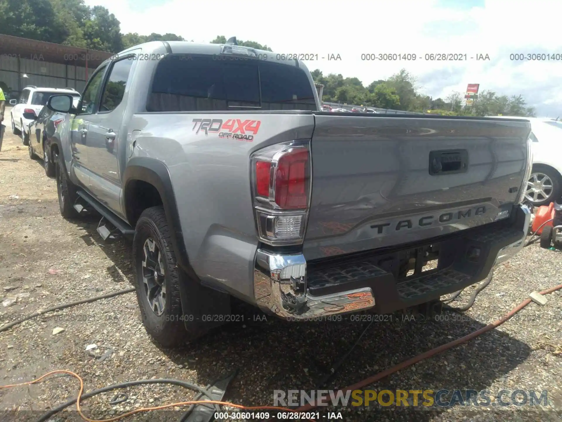 3 Photograph of a damaged car 3TMCZ5AN3MM405184 TOYOTA TACOMA 4WD 2021