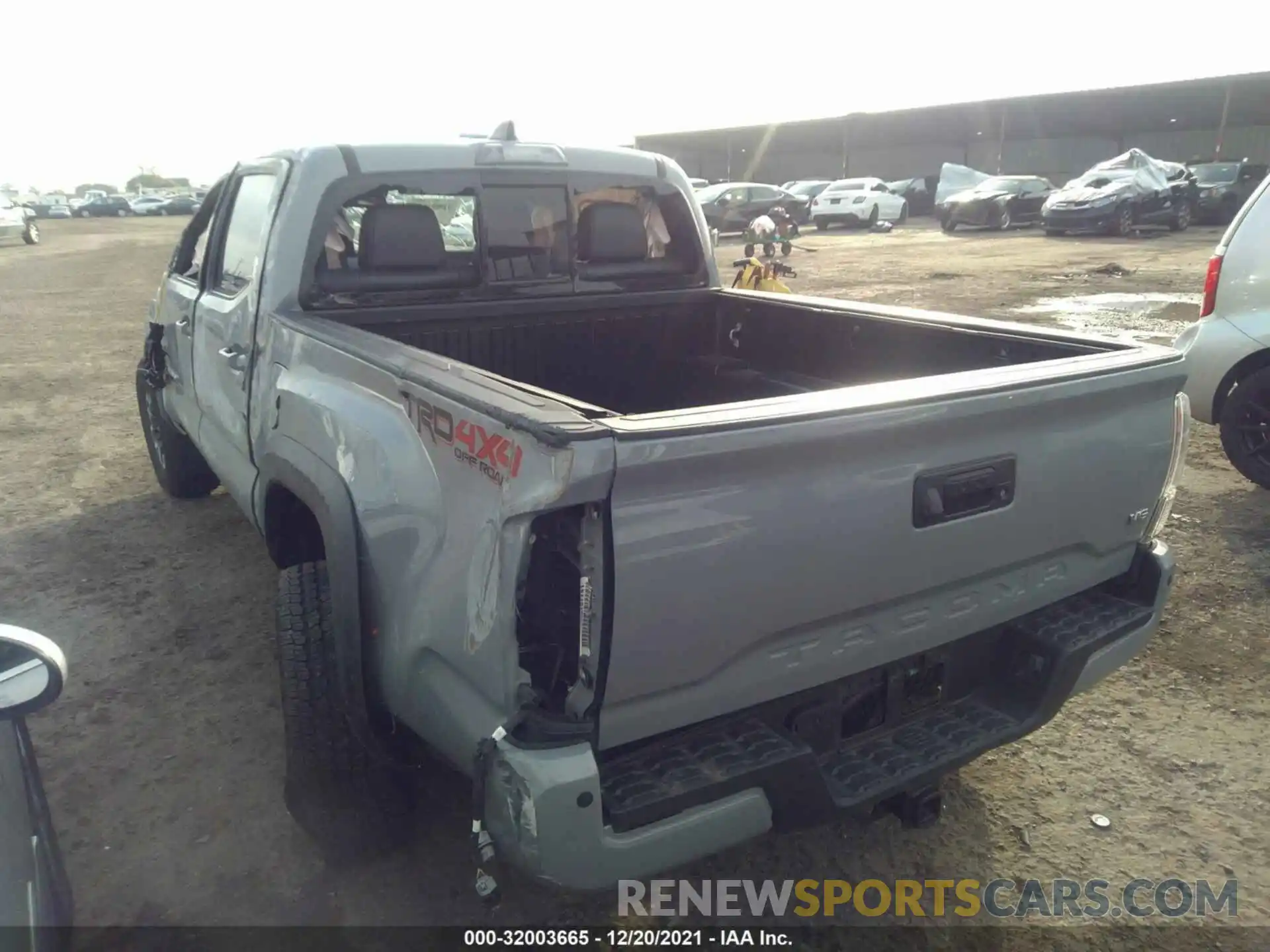 3 Photograph of a damaged car 3TMCZ5AN3MM407808 TOYOTA TACOMA 4WD 2021