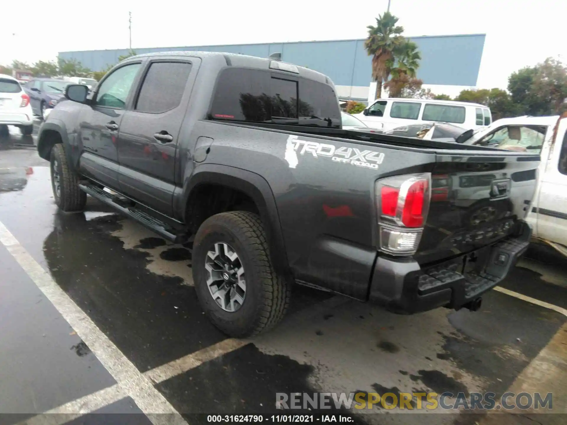 3 Photograph of a damaged car 3TMCZ5AN3MM409896 TOYOTA TACOMA 4WD 2021