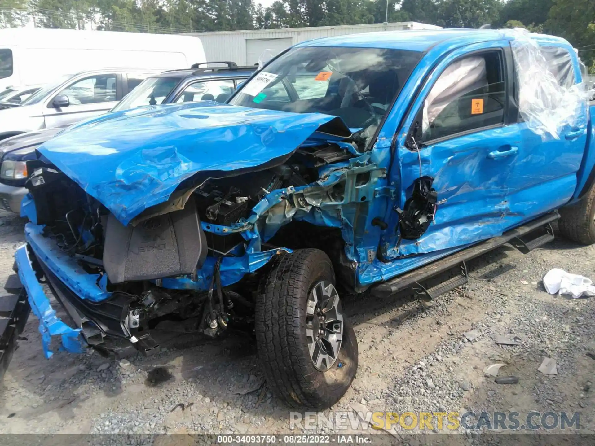 6 Photograph of a damaged car 3TMCZ5AN3MM417822 TOYOTA TACOMA 4WD 2021