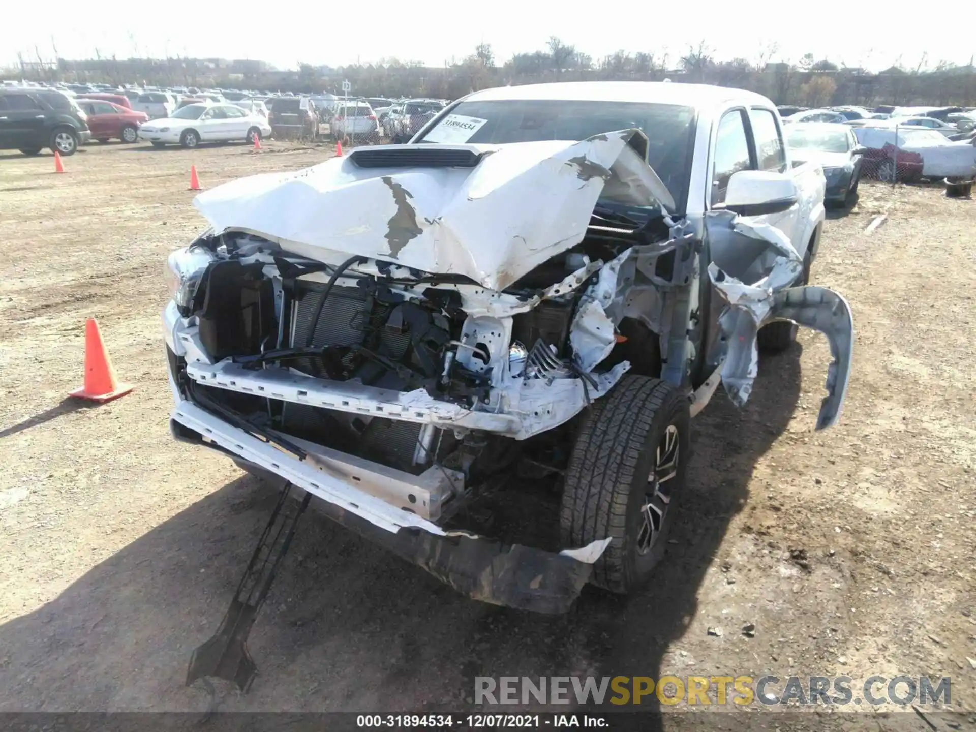 6 Photograph of a damaged car 3TMCZ5AN3MM418419 TOYOTA TACOMA 4WD 2021