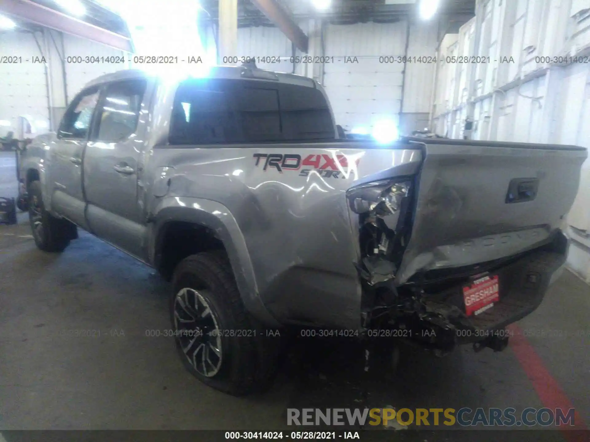 3 Photograph of a damaged car 3TMCZ5AN3MM420249 TOYOTA TACOMA 4WD 2021