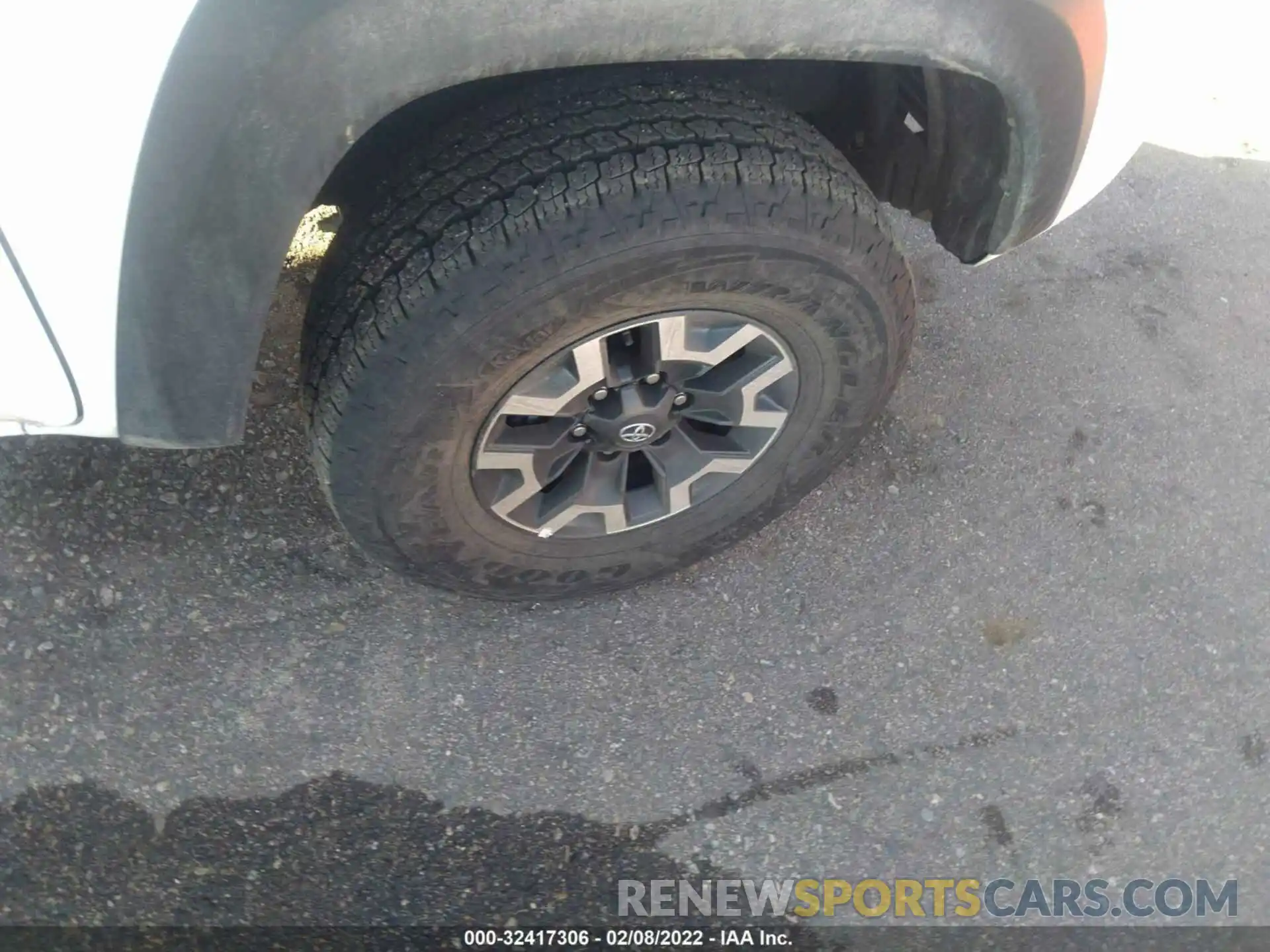 14 Photograph of a damaged car 3TMCZ5AN3MM420333 TOYOTA TACOMA 4WD 2021