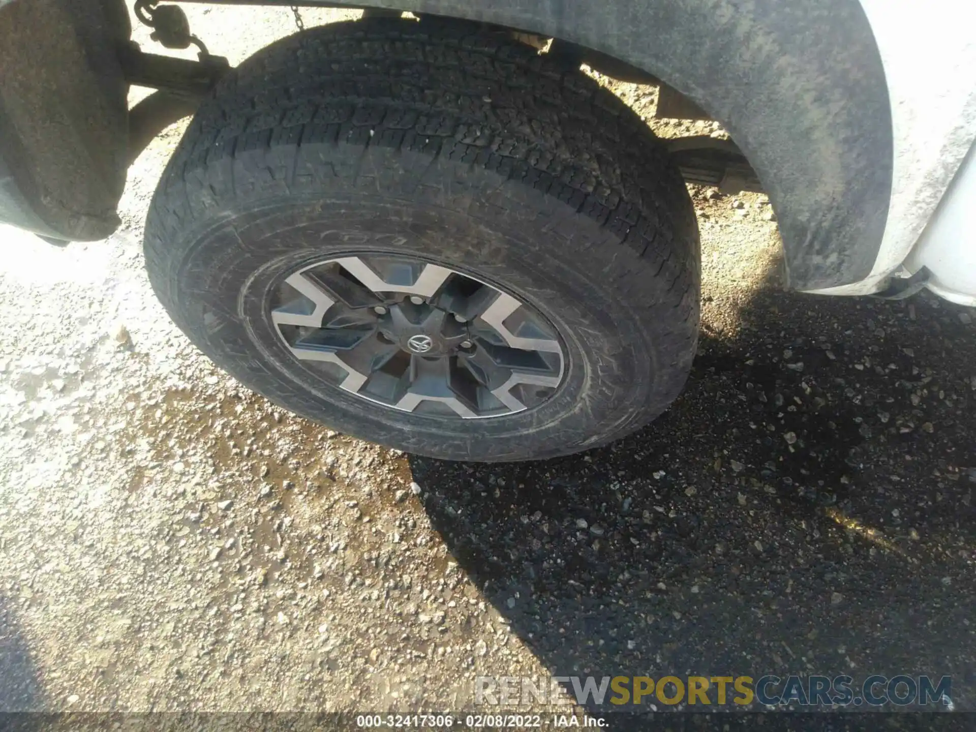 15 Photograph of a damaged car 3TMCZ5AN3MM420333 TOYOTA TACOMA 4WD 2021