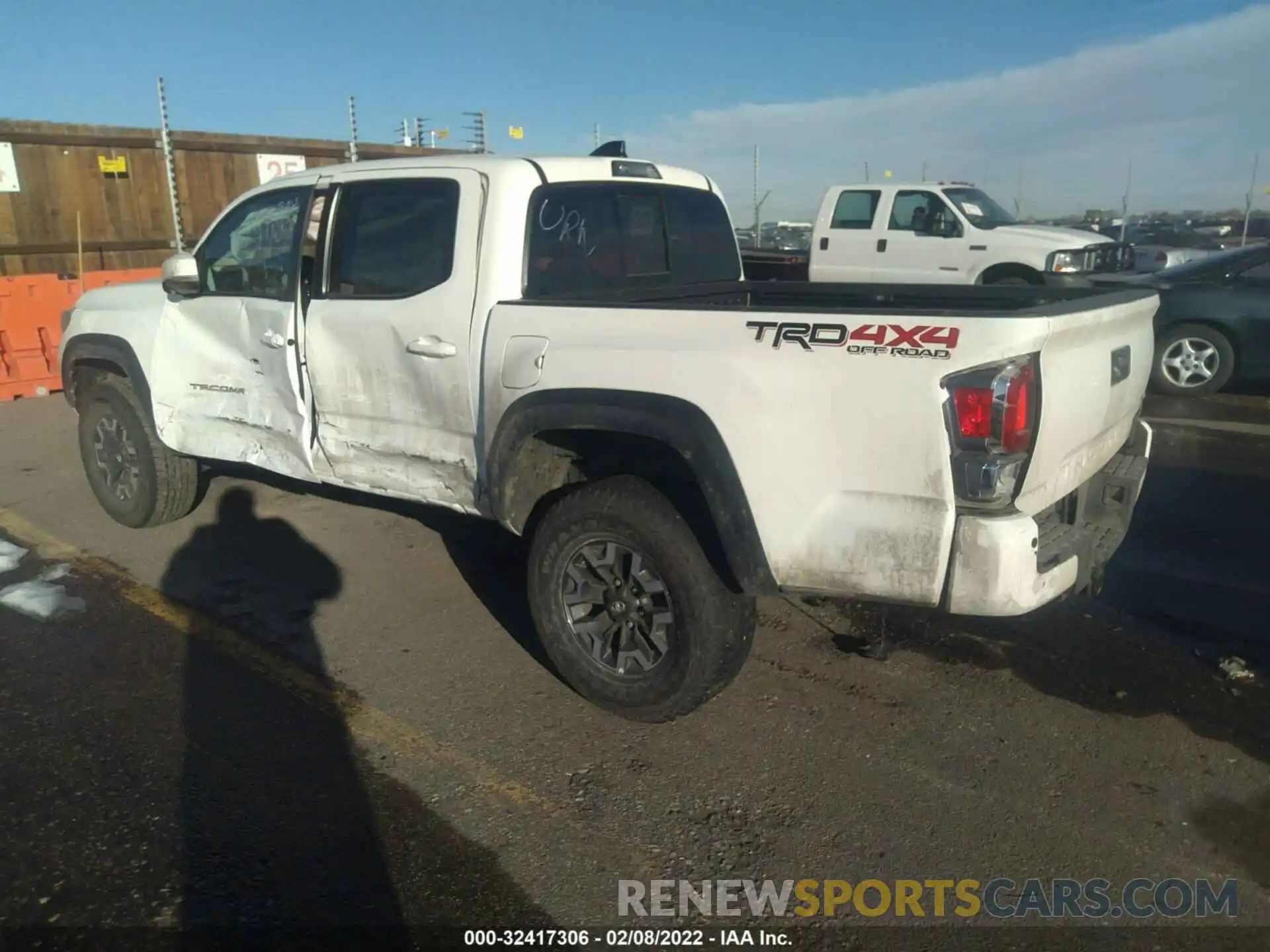 3 Photograph of a damaged car 3TMCZ5AN3MM420333 TOYOTA TACOMA 4WD 2021