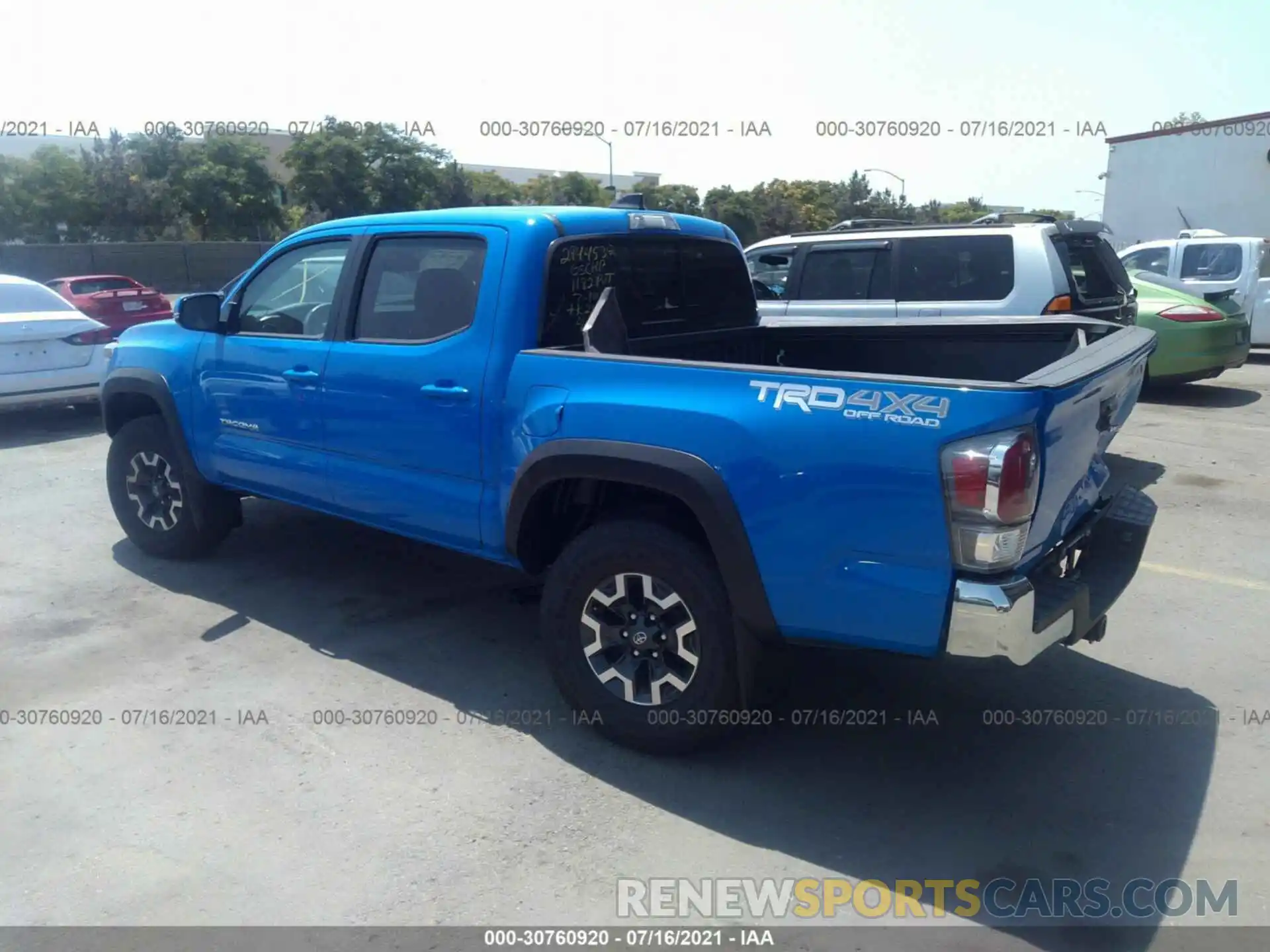 3 Photograph of a damaged car 3TMCZ5AN3MM427962 TOYOTA TACOMA 4WD 2021