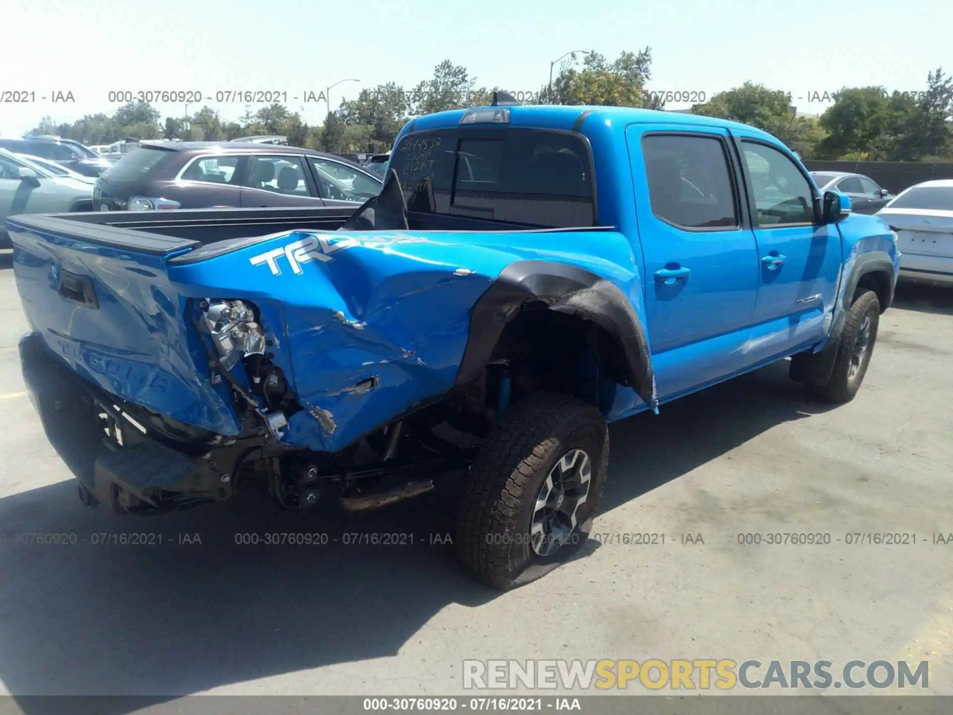 6 Photograph of a damaged car 3TMCZ5AN3MM427962 TOYOTA TACOMA 4WD 2021