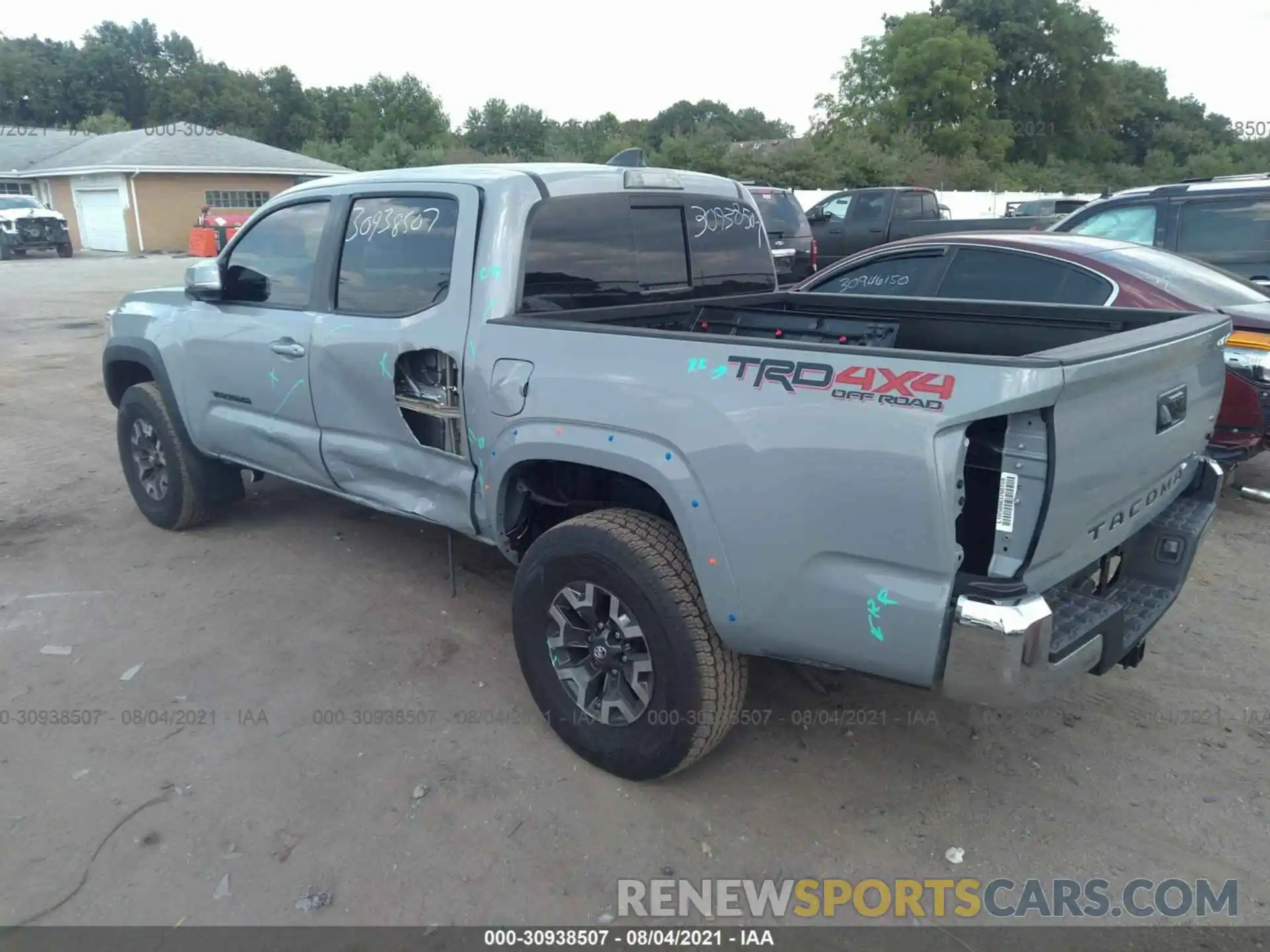 3 Photograph of a damaged car 3TMCZ5AN4MM382580 TOYOTA TACOMA 4WD 2021