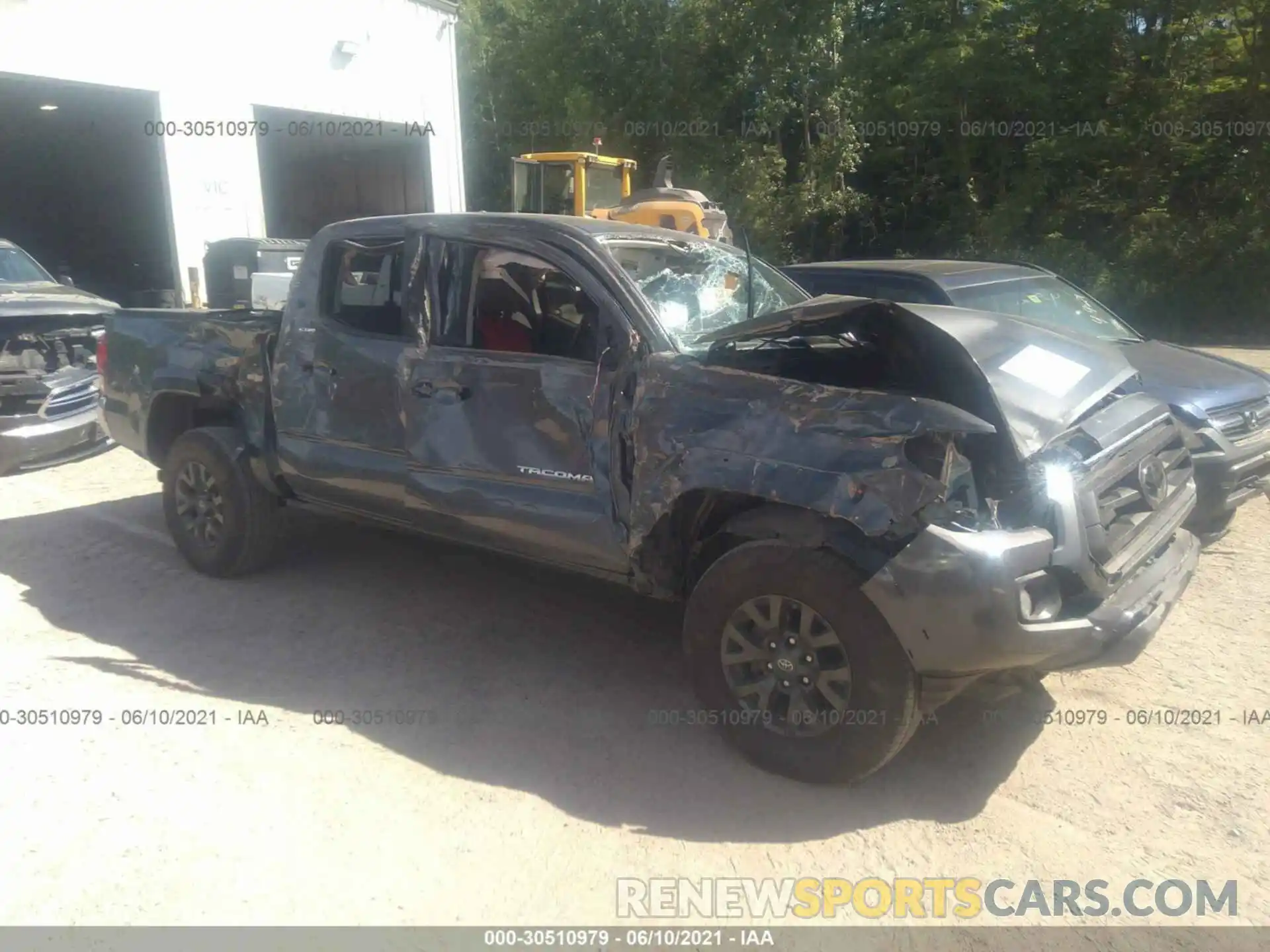 1 Photograph of a damaged car 3TMCZ5AN4MM385463 TOYOTA TACOMA 4WD 2021