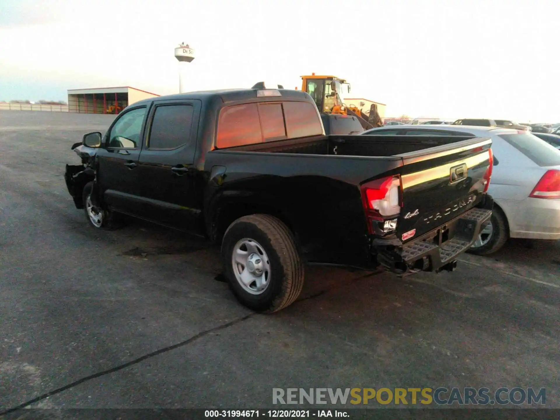 3 Photograph of a damaged car 3TMCZ5AN4MM391361 TOYOTA TACOMA 4WD 2021