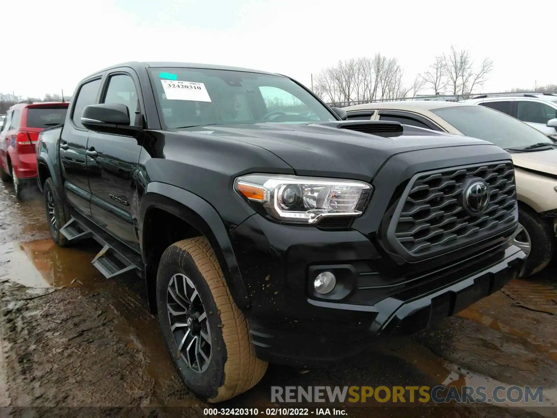 1 Photograph of a damaged car 3TMCZ5AN4MM392946 TOYOTA TACOMA 4WD 2021