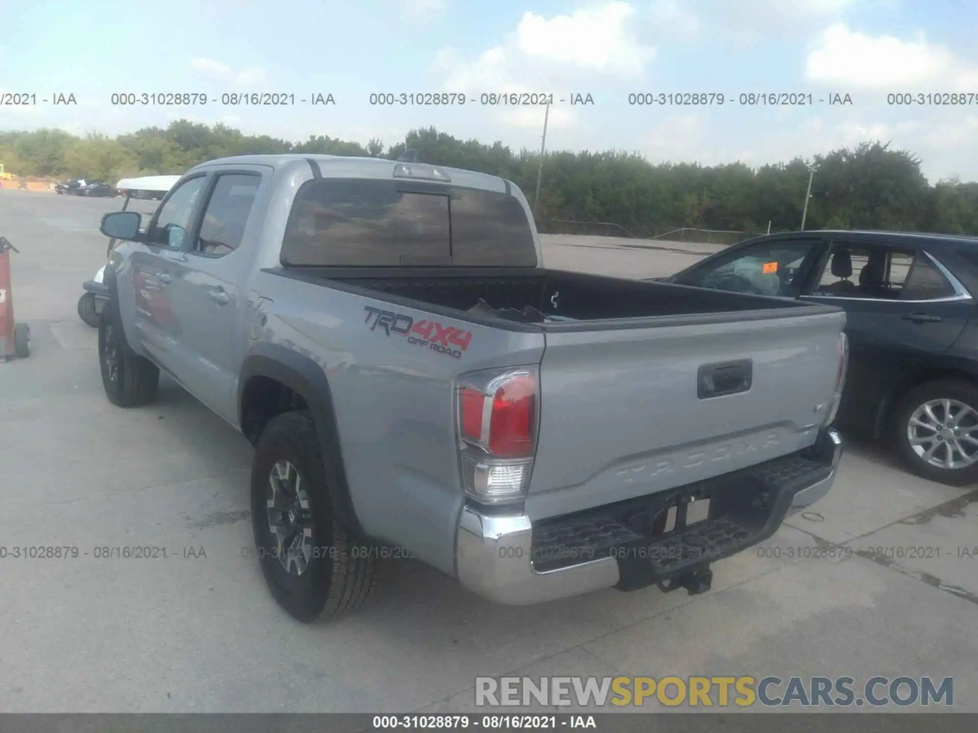 3 Photograph of a damaged car 3TMCZ5AN4MM408742 TOYOTA TACOMA 4WD 2021