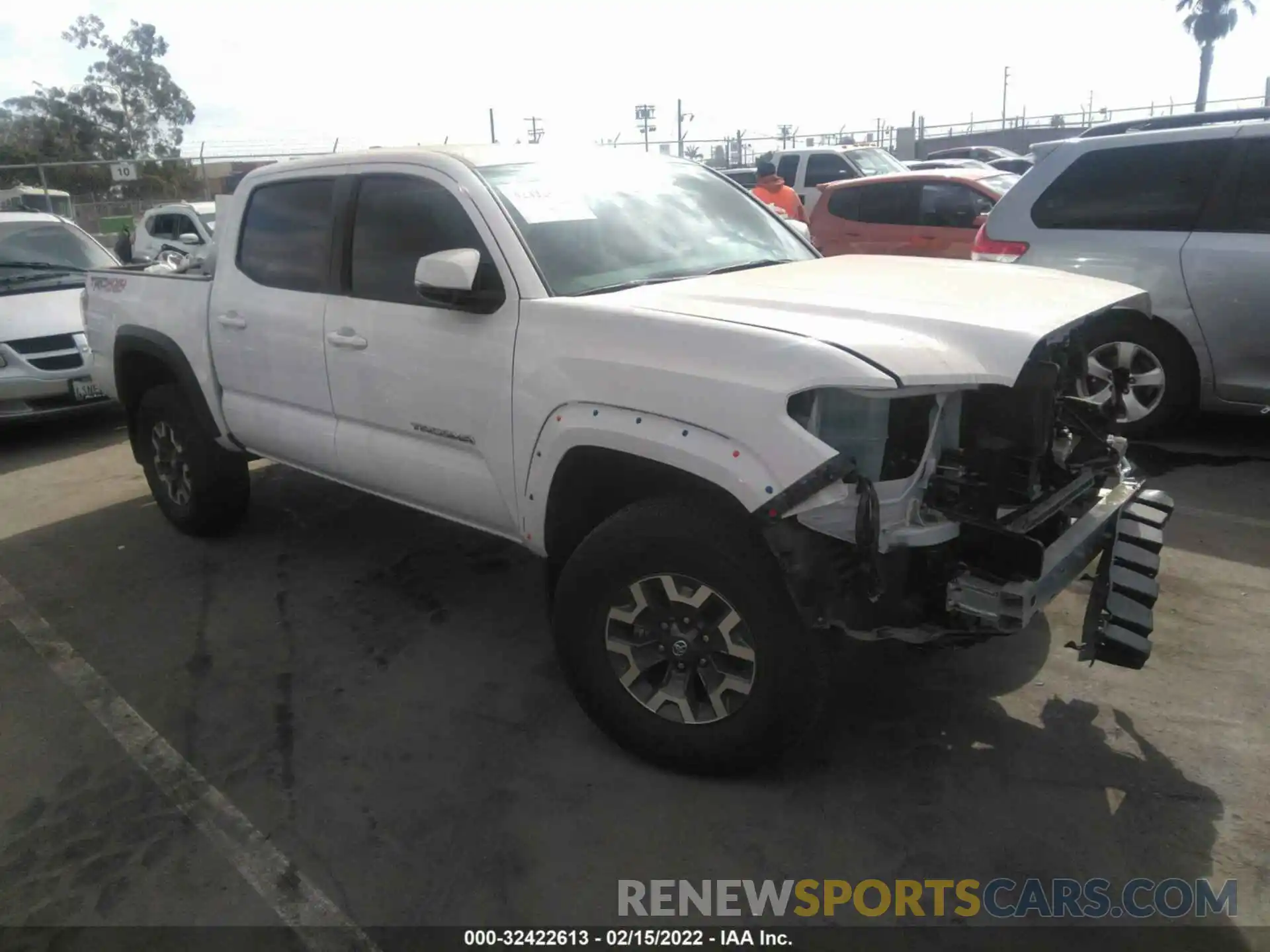 1 Photograph of a damaged car 3TMCZ5AN4MM409633 TOYOTA TACOMA 4WD 2021