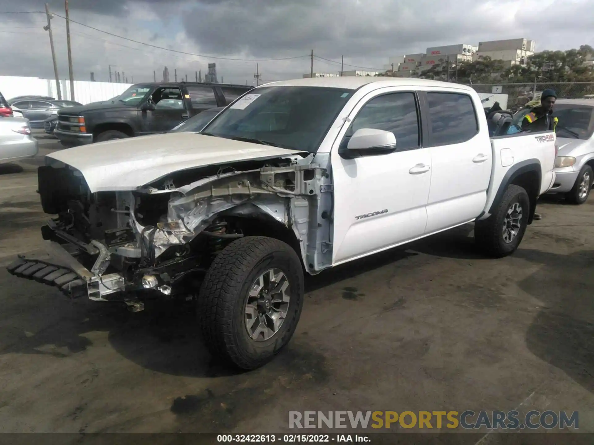 2 Photograph of a damaged car 3TMCZ5AN4MM409633 TOYOTA TACOMA 4WD 2021