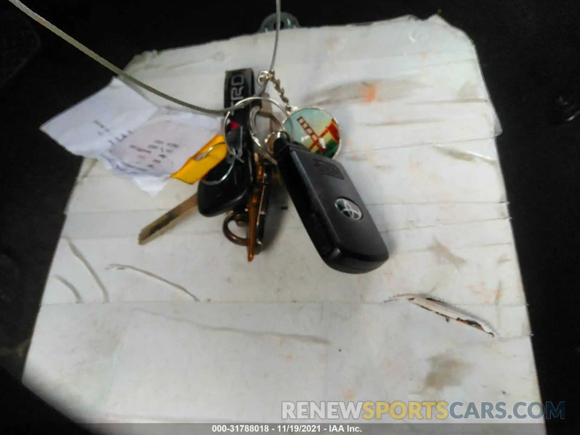 11 Photograph of a damaged car 3TMCZ5AN4MM413035 TOYOTA TACOMA 4WD 2021