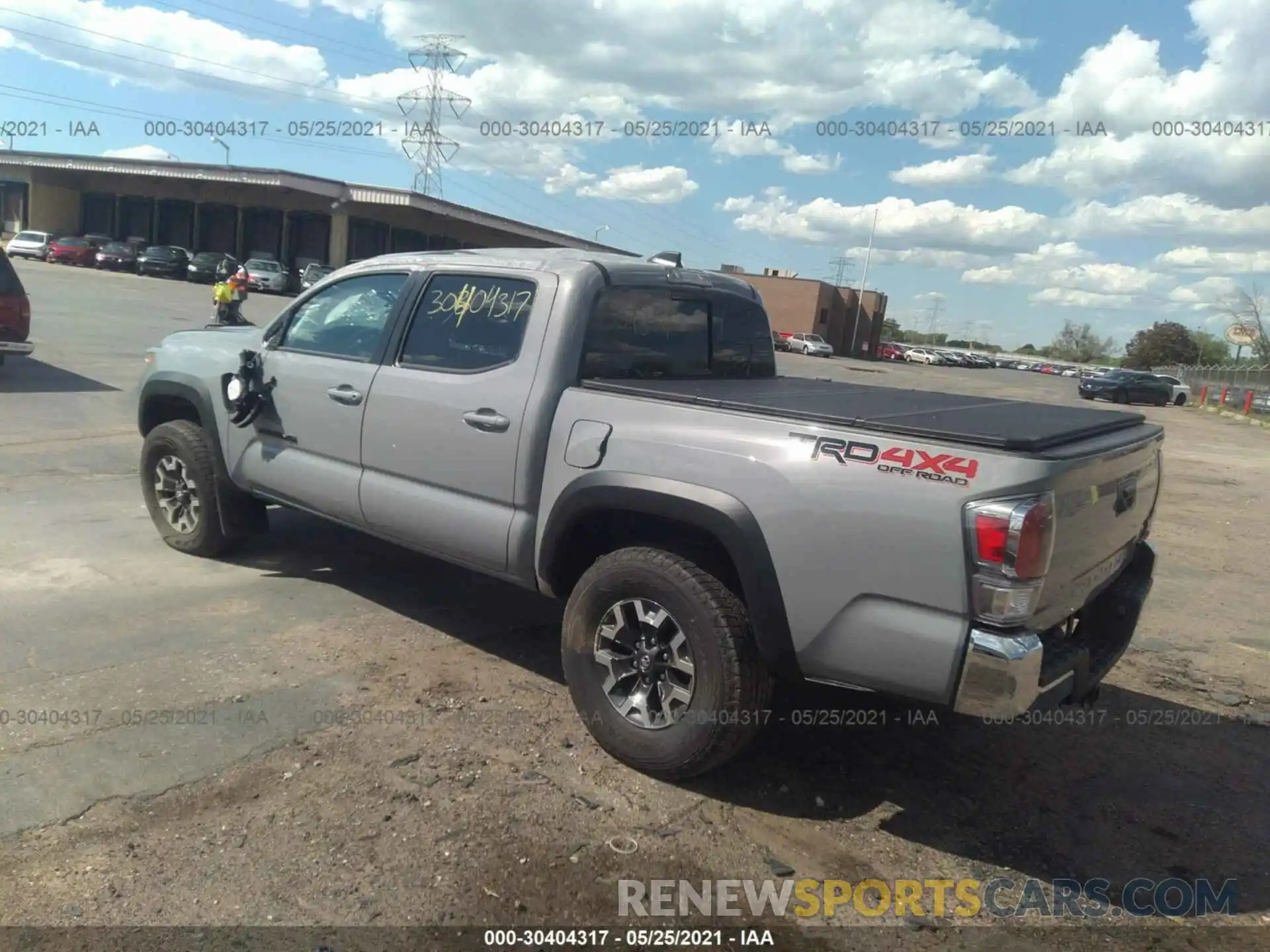 3 Фотография поврежденного автомобиля 3TMCZ5AN4MM415710 TOYOTA TACOMA 4WD 2021