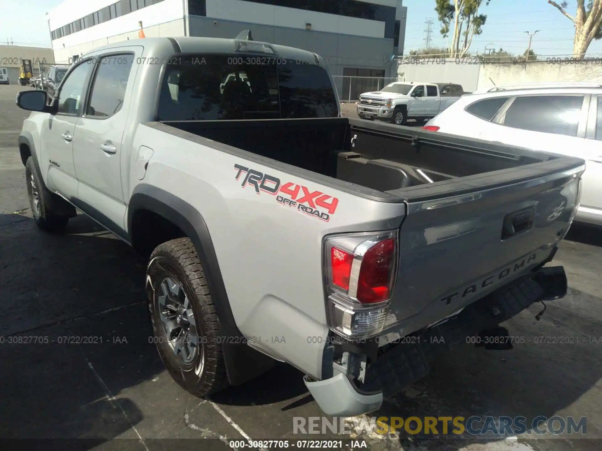 3 Photograph of a damaged car 3TMCZ5AN4MM425184 TOYOTA TACOMA 4WD 2021