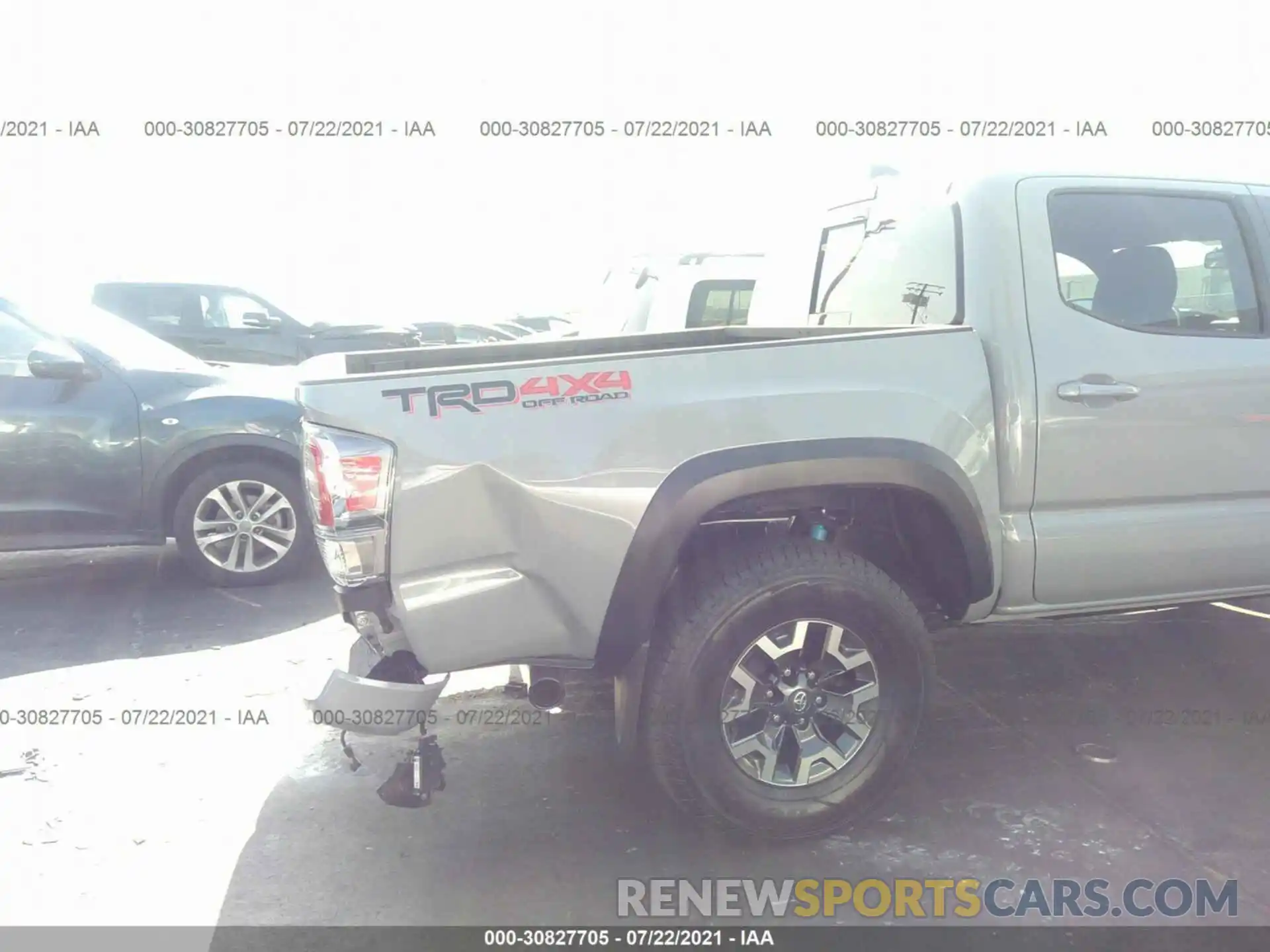 6 Photograph of a damaged car 3TMCZ5AN4MM425184 TOYOTA TACOMA 4WD 2021