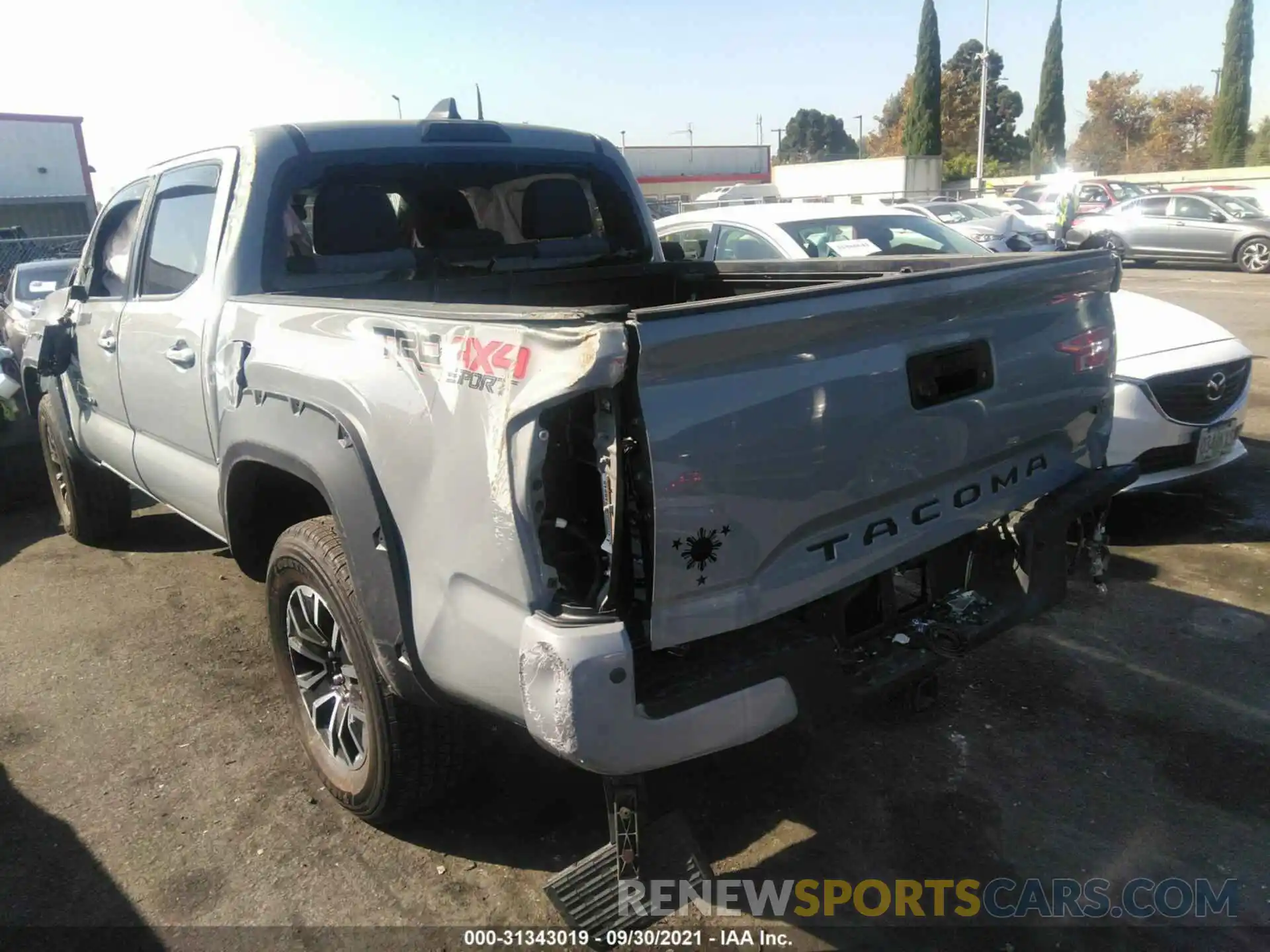 6 Photograph of a damaged car 3TMCZ5AN5MM374794 TOYOTA TACOMA 4WD 2021