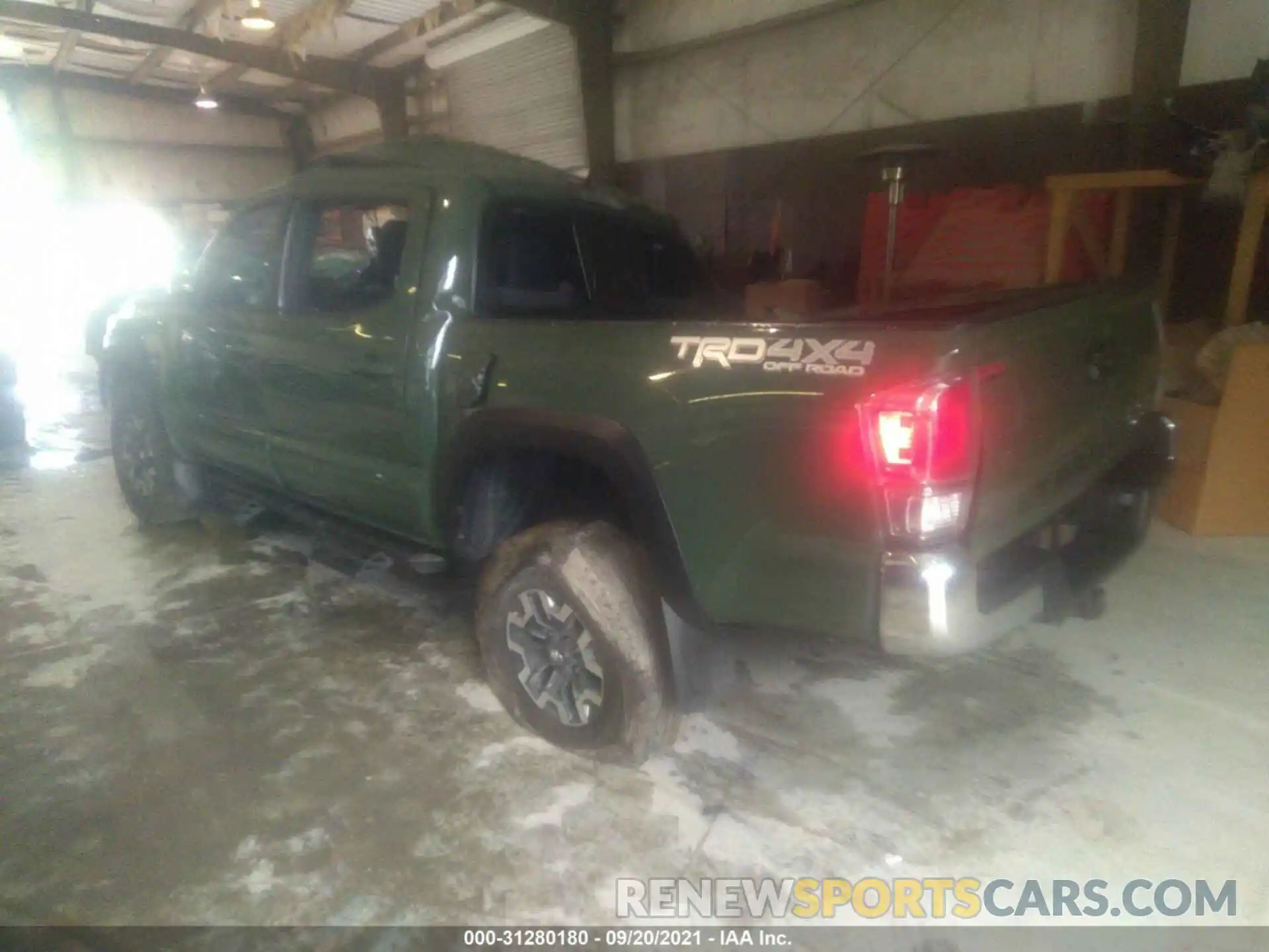 3 Photograph of a damaged car 3TMCZ5AN5MM374889 TOYOTA TACOMA 4WD 2021