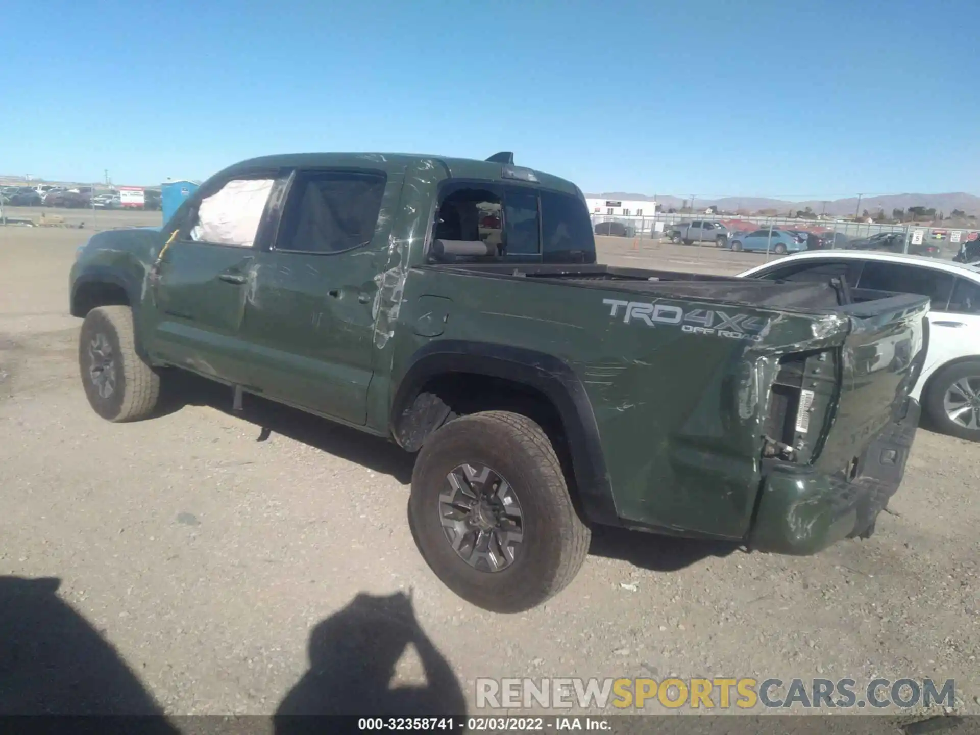 3 Photograph of a damaged car 3TMCZ5AN5MM377131 TOYOTA TACOMA 4WD 2021