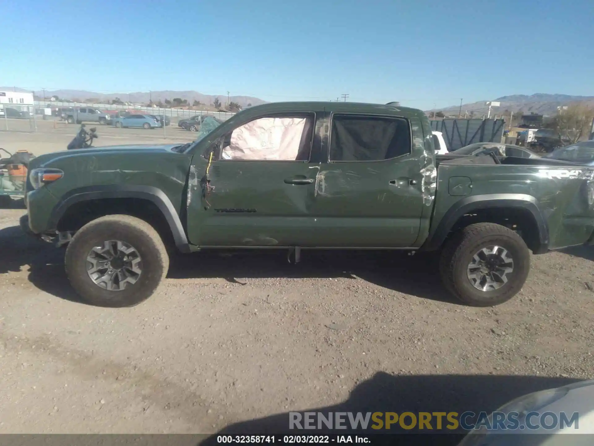 6 Photograph of a damaged car 3TMCZ5AN5MM377131 TOYOTA TACOMA 4WD 2021