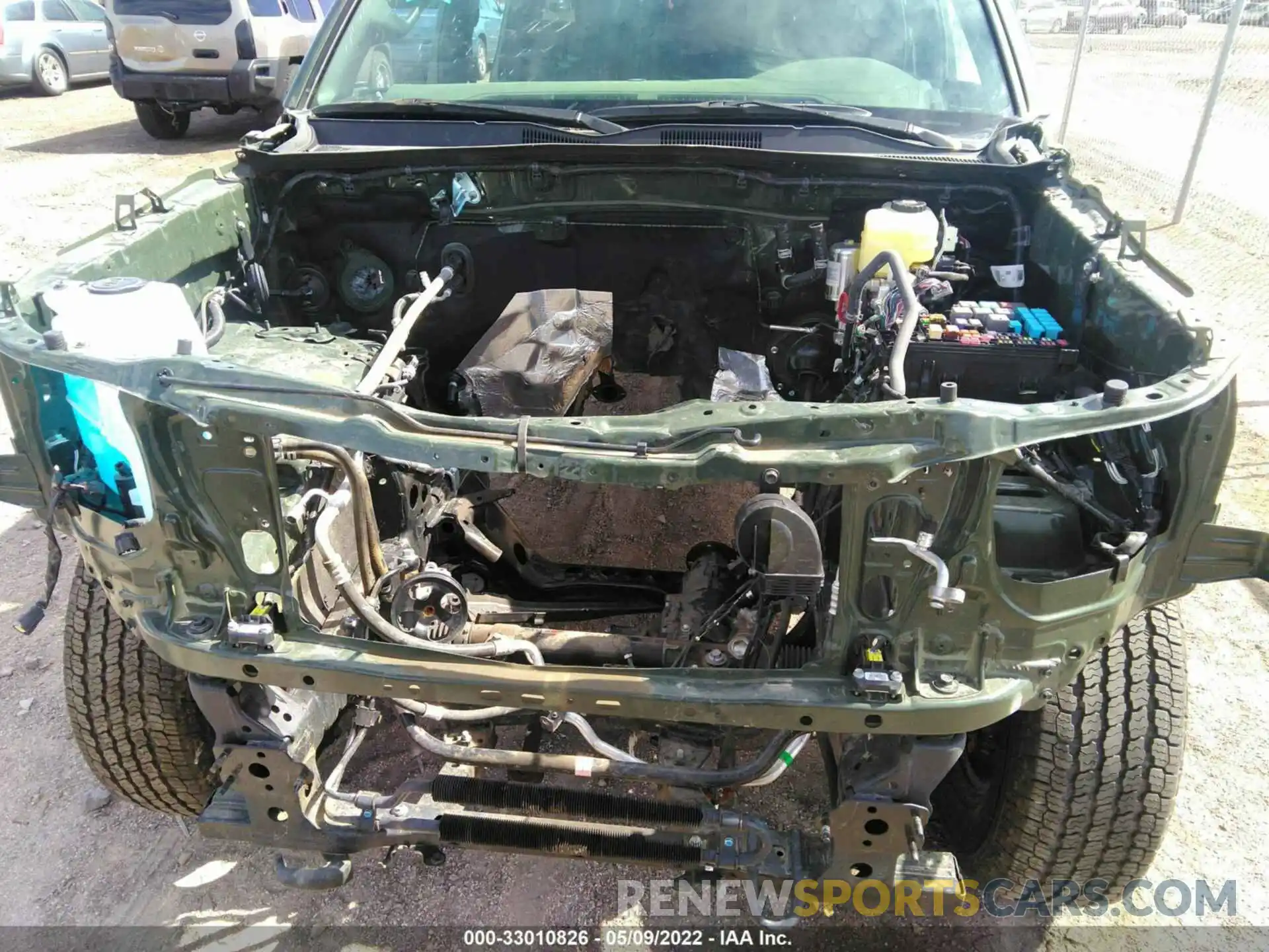 10 Фотография поврежденного автомобиля 3TMCZ5AN5MM414307 TOYOTA TACOMA 4WD 2021