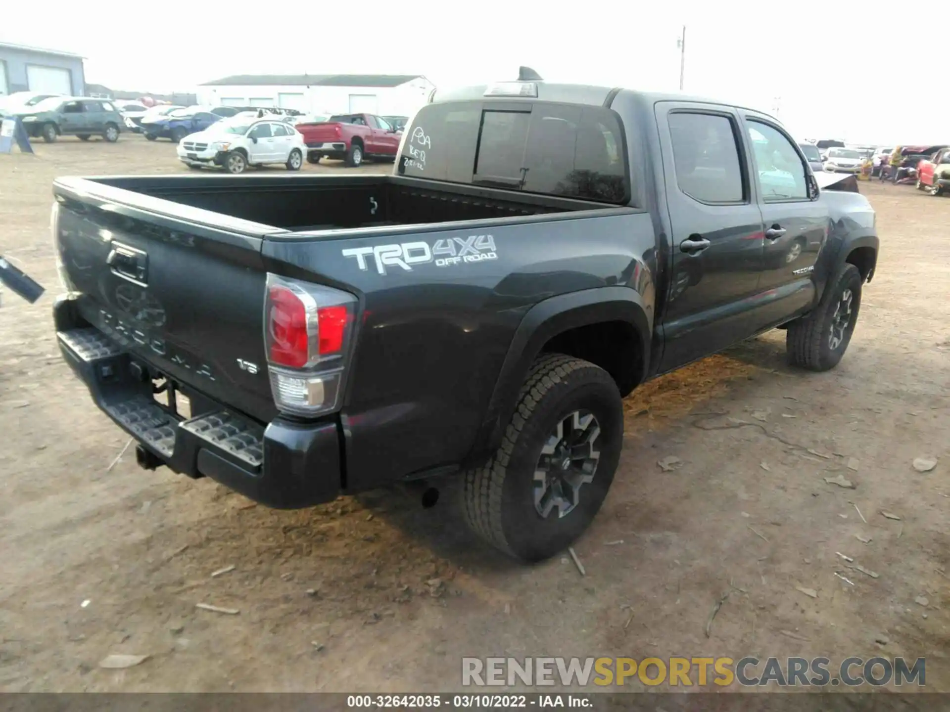 4 Photograph of a damaged car 3TMCZ5AN5MM421077 TOYOTA TACOMA 4WD 2021